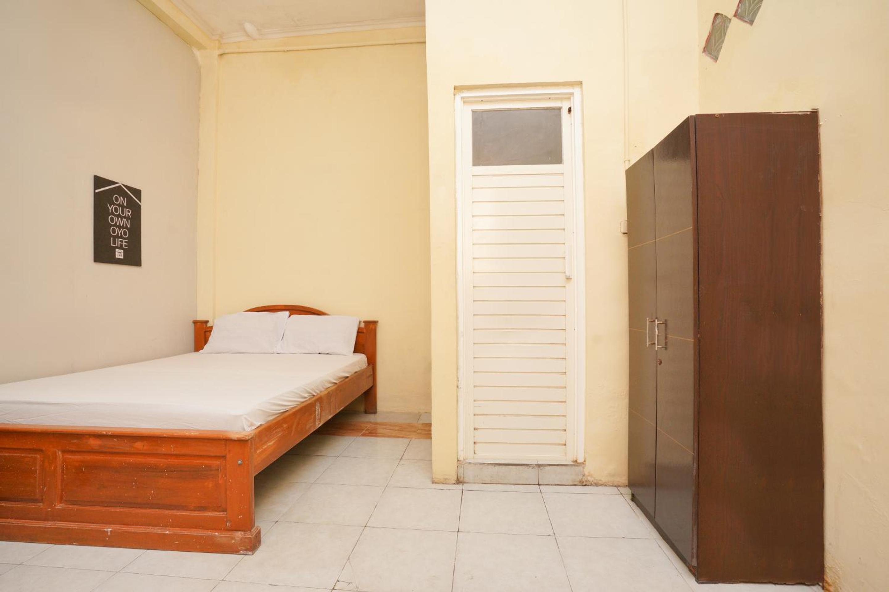 Standard Double Room - Photo 6
