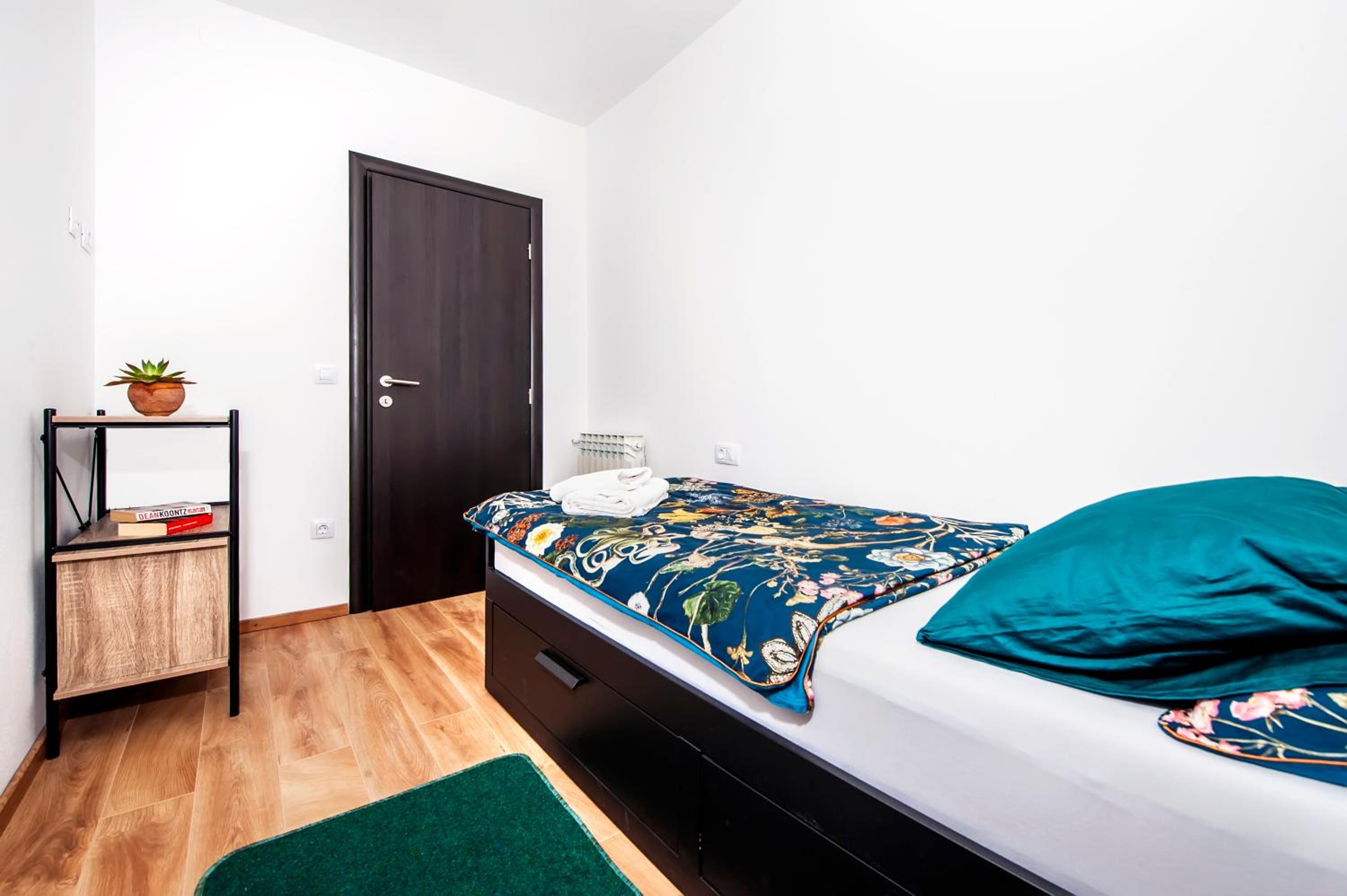 Three-Bedroom Apartment photo 1