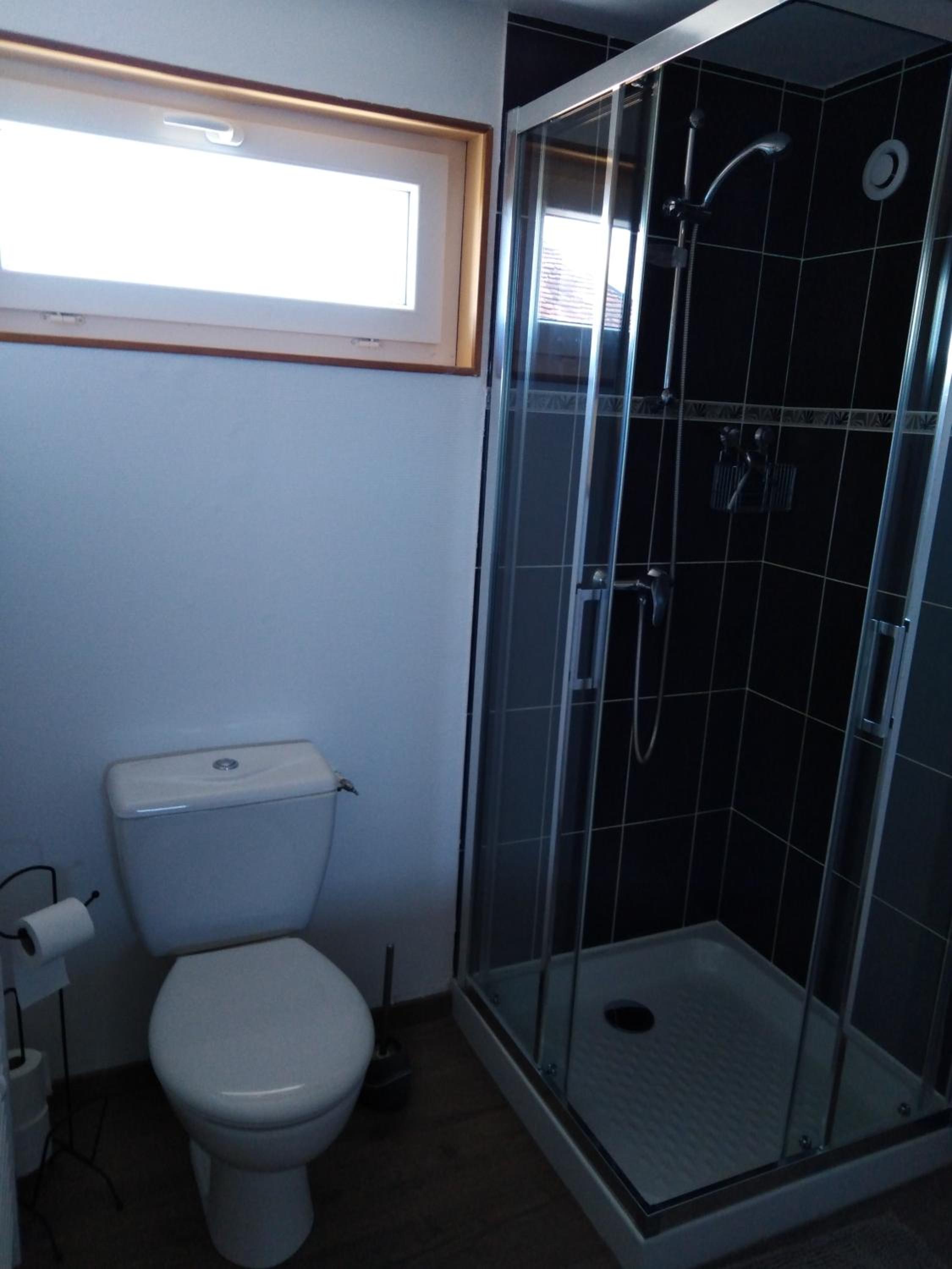 One-Bedroom House photo 3