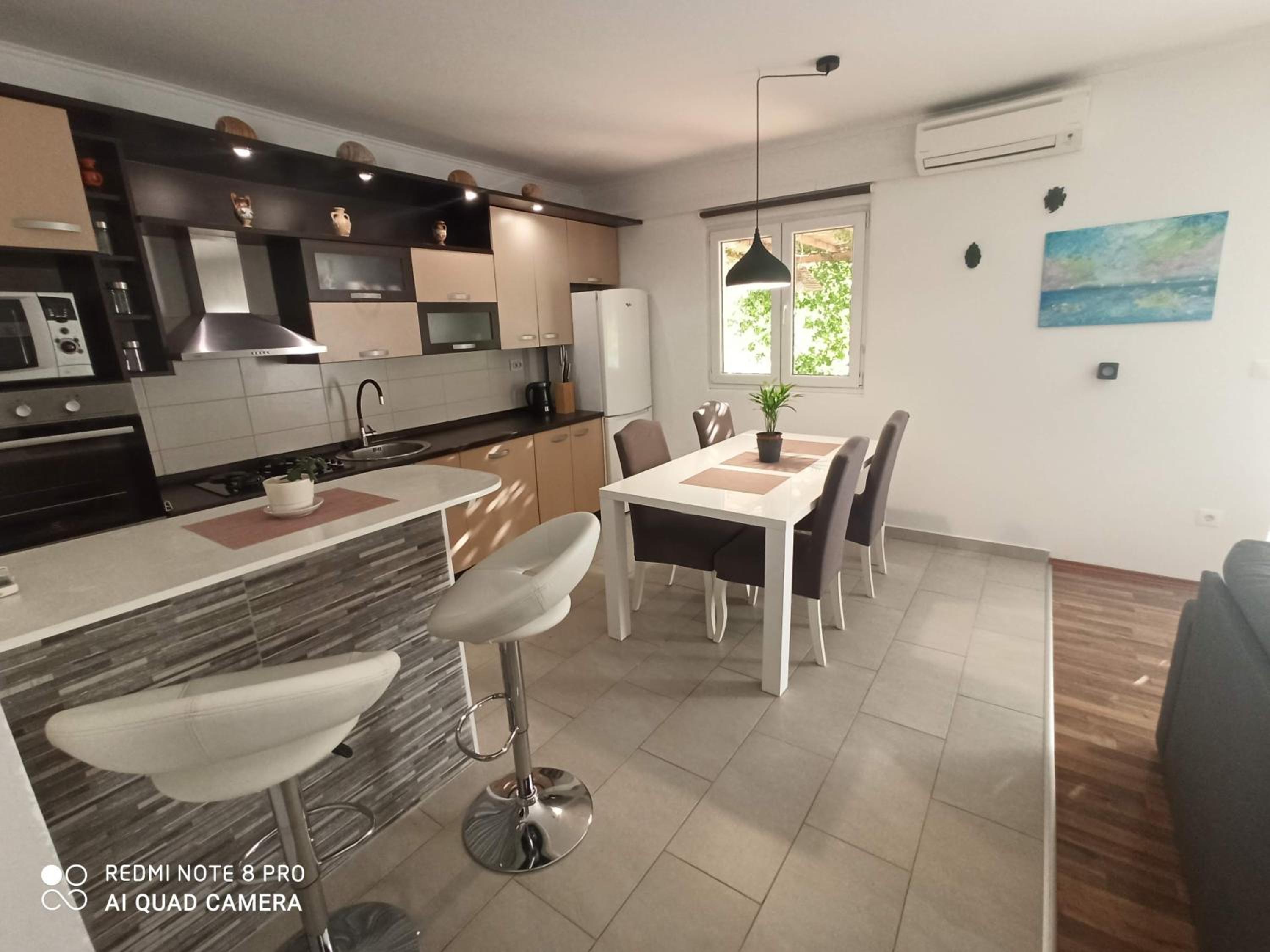 Apartment - Ground Floor photo 2