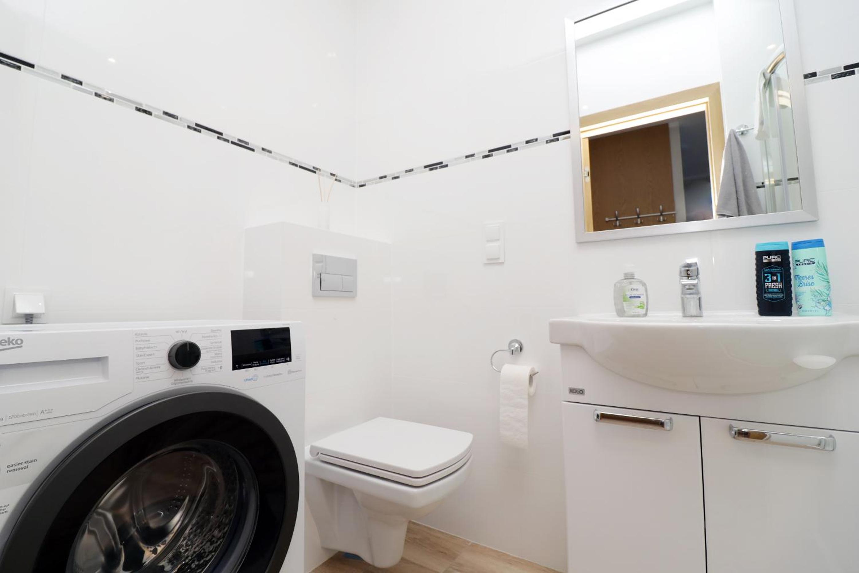One-Bedroom Apartment - Photo 6