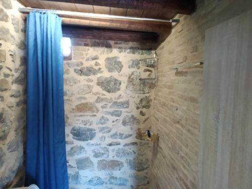 Two-Bedroom House - Photo 11