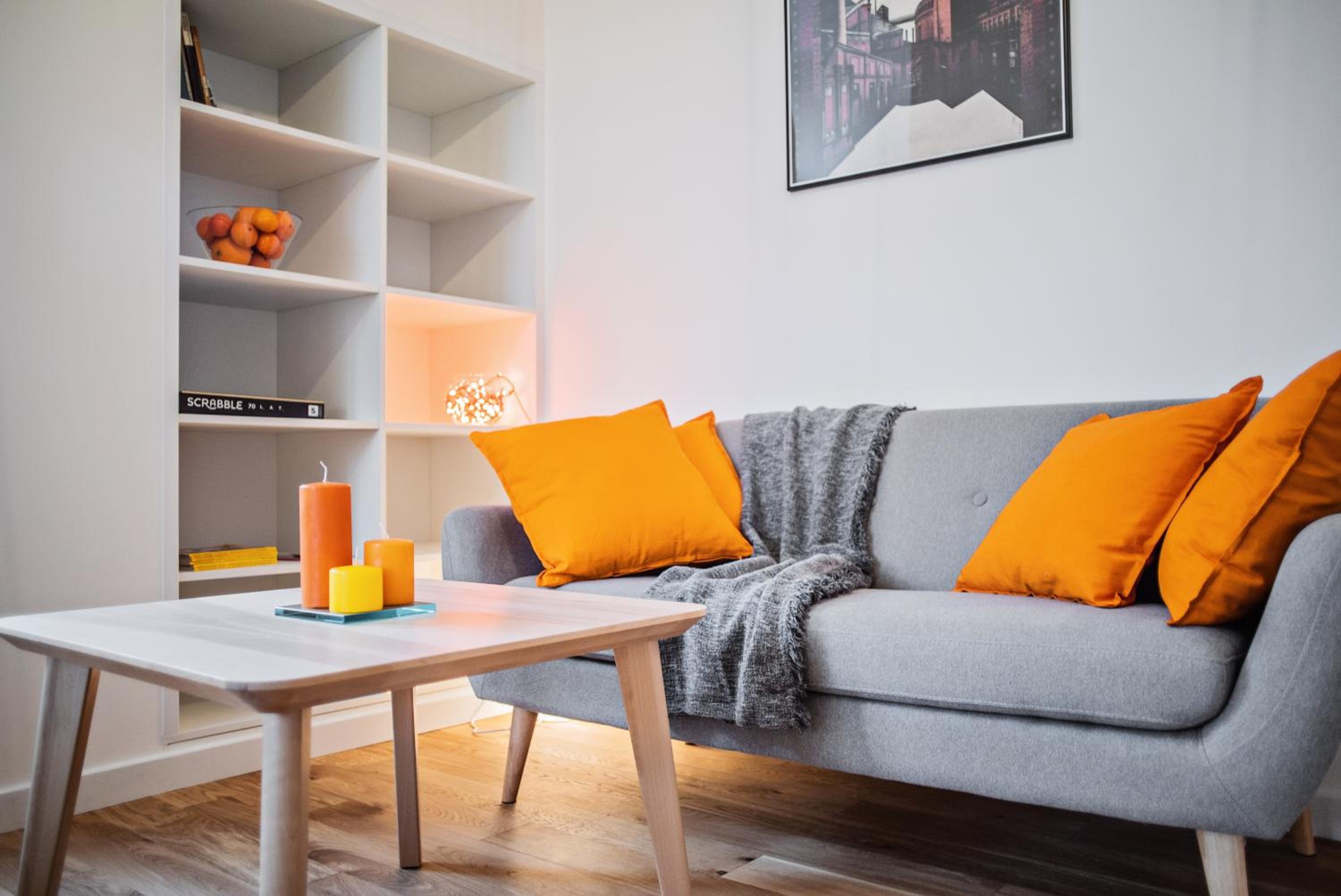 One-Bedroom Apartment photo 1