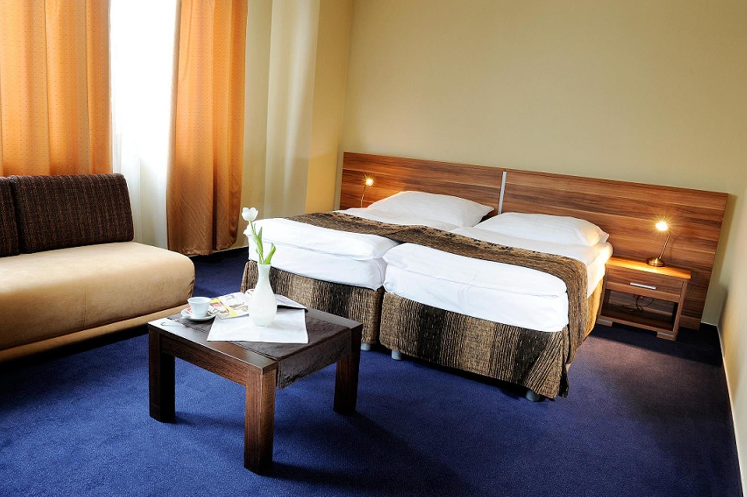 Double or Twin Room photo 3