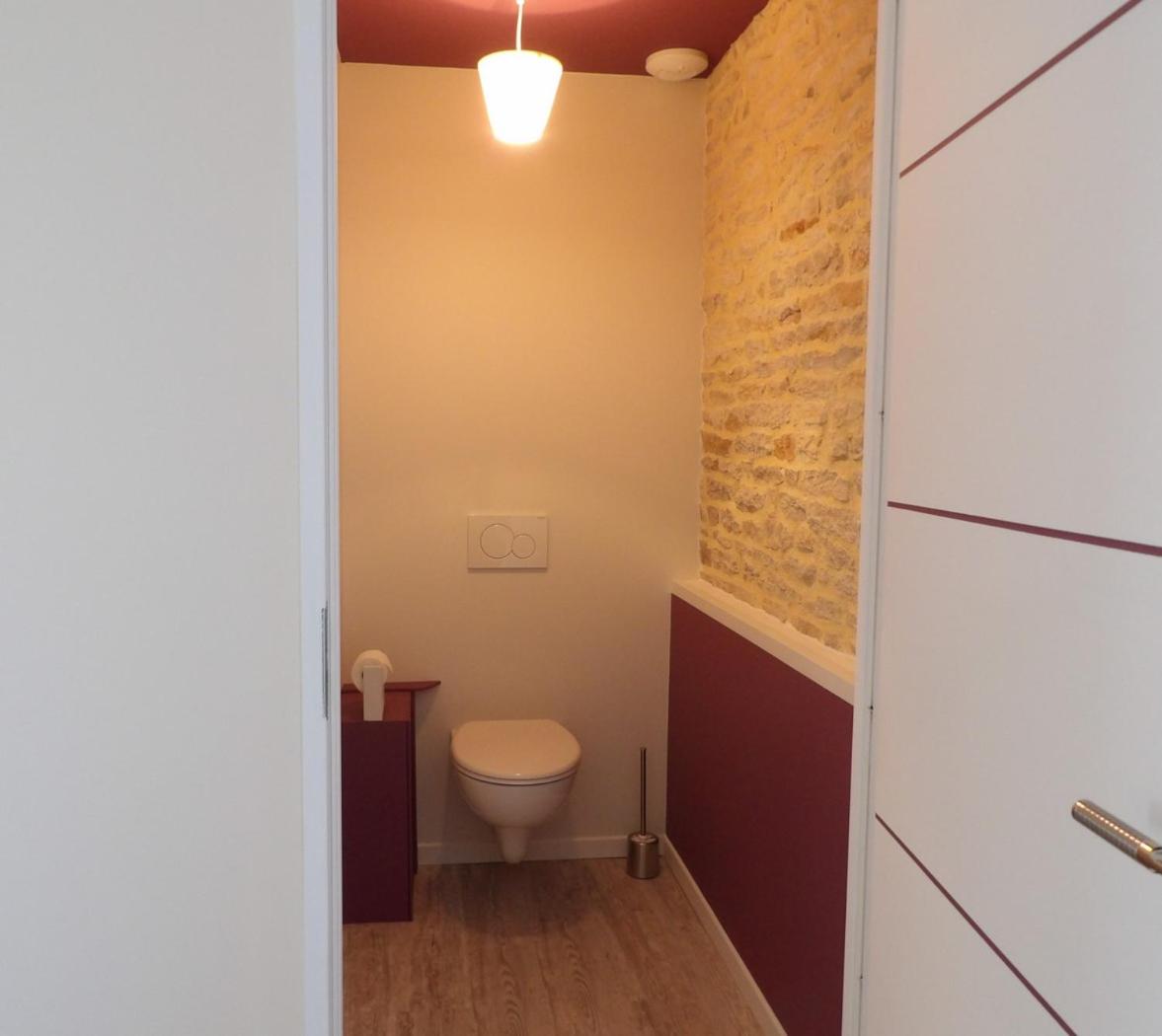 Family Room with Private Bathroom - Photo 4