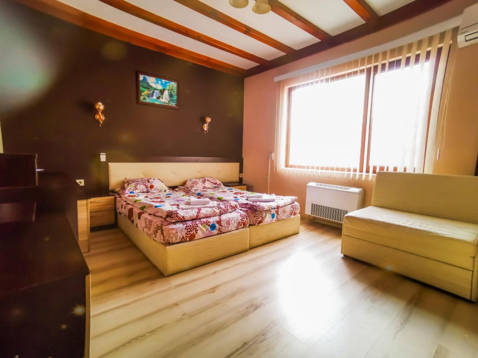Twin Room - Photo 5