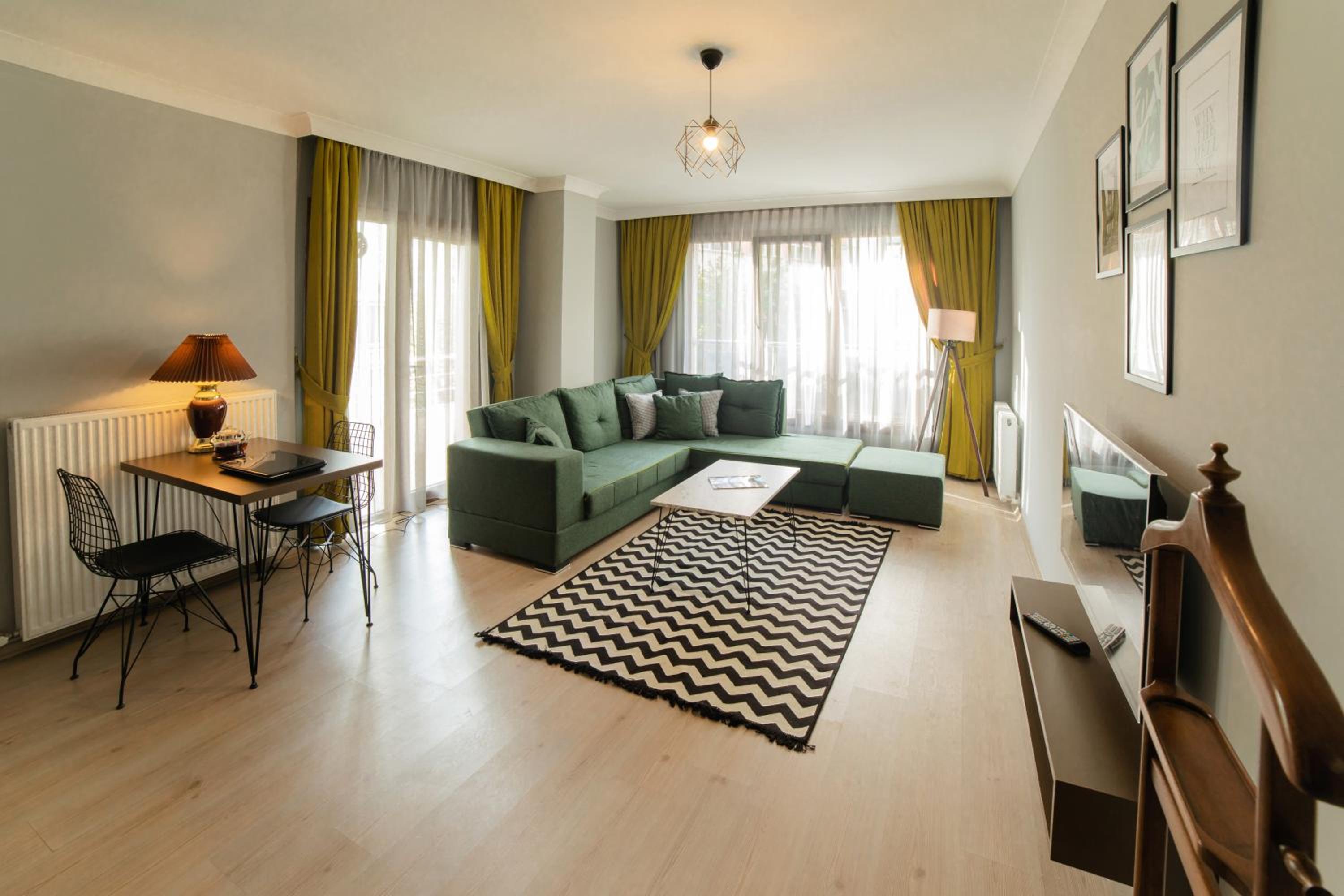 Superior Apartment