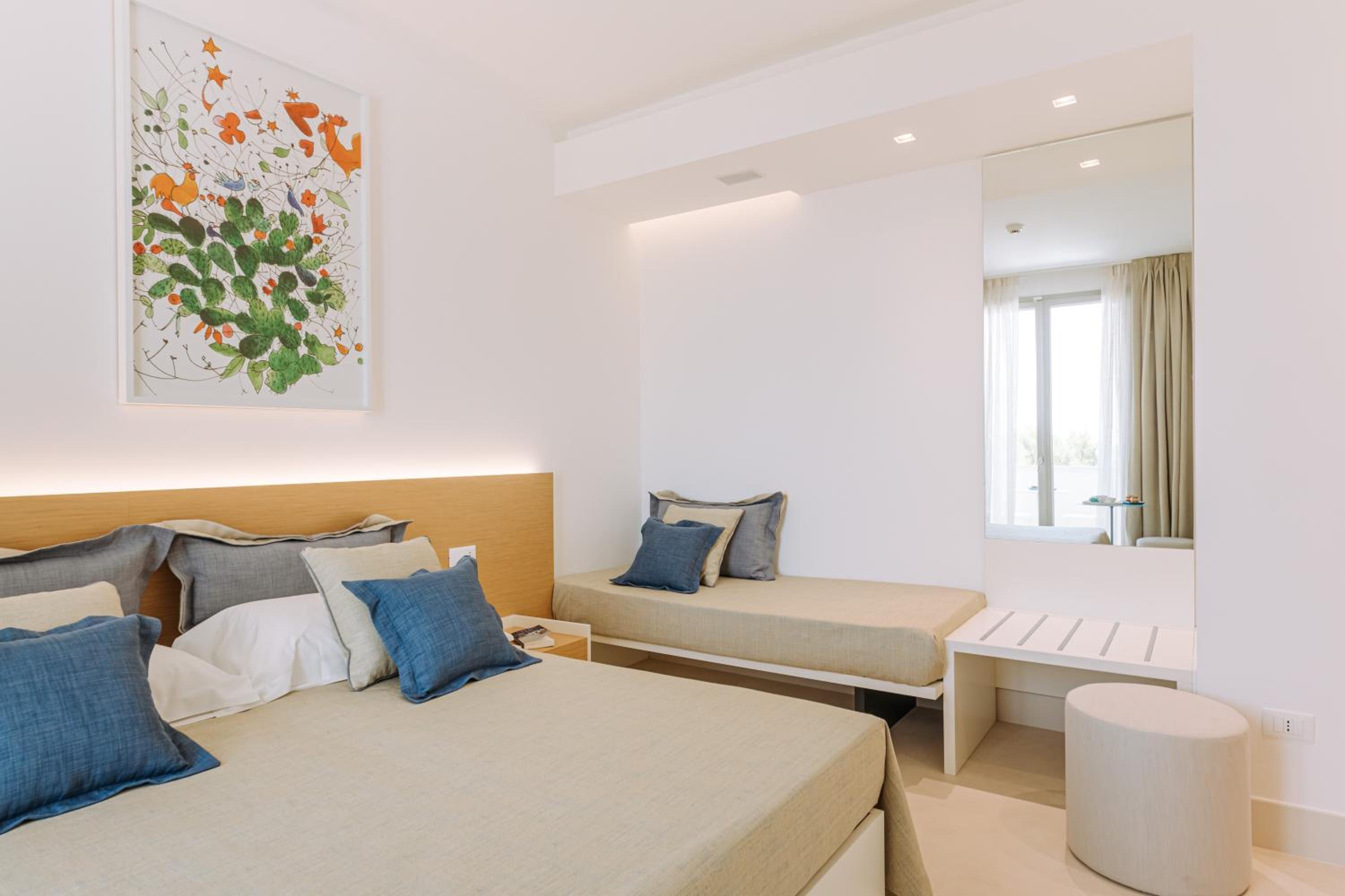 Superior Triple Room with Sea View photo 3