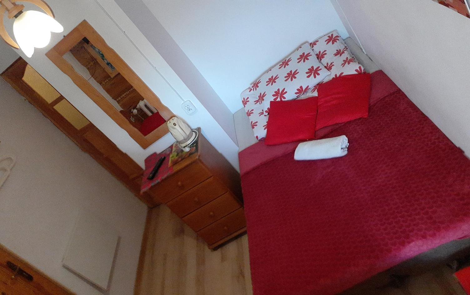 Small Single Room