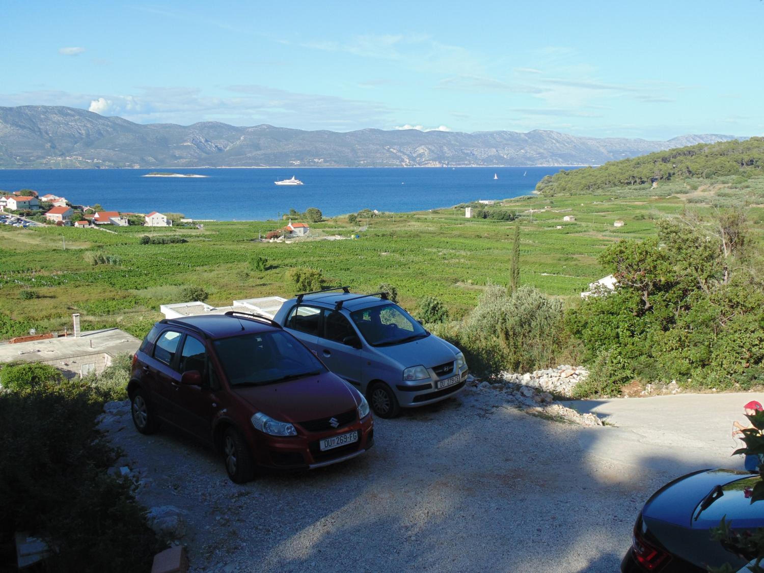 Comfort Two-Bedroom Apartment with Sea View - Photo 17