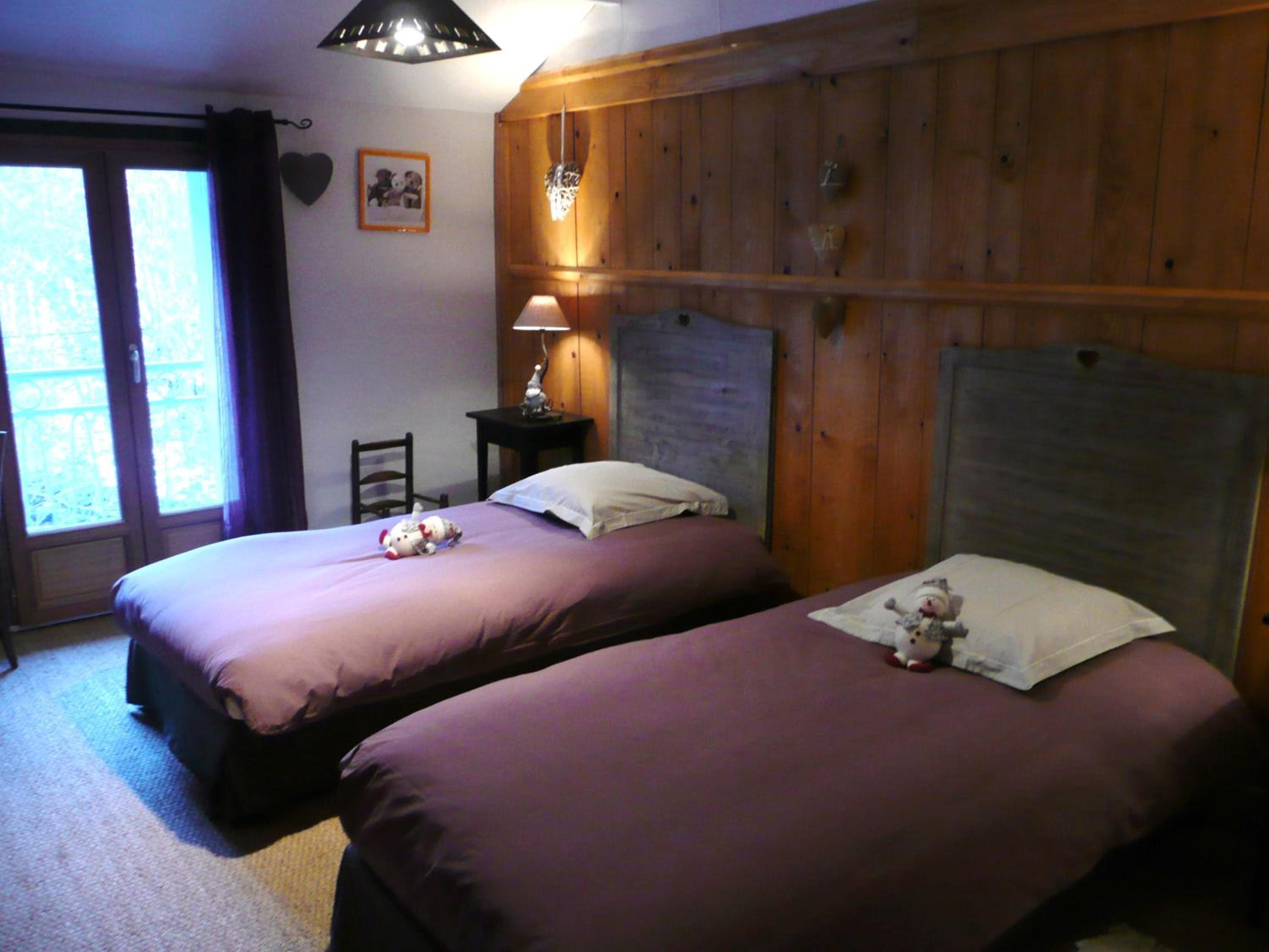 Three-Bedroom Cottage (5 Adults) photo 2