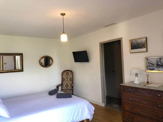 King Room with Mountain View