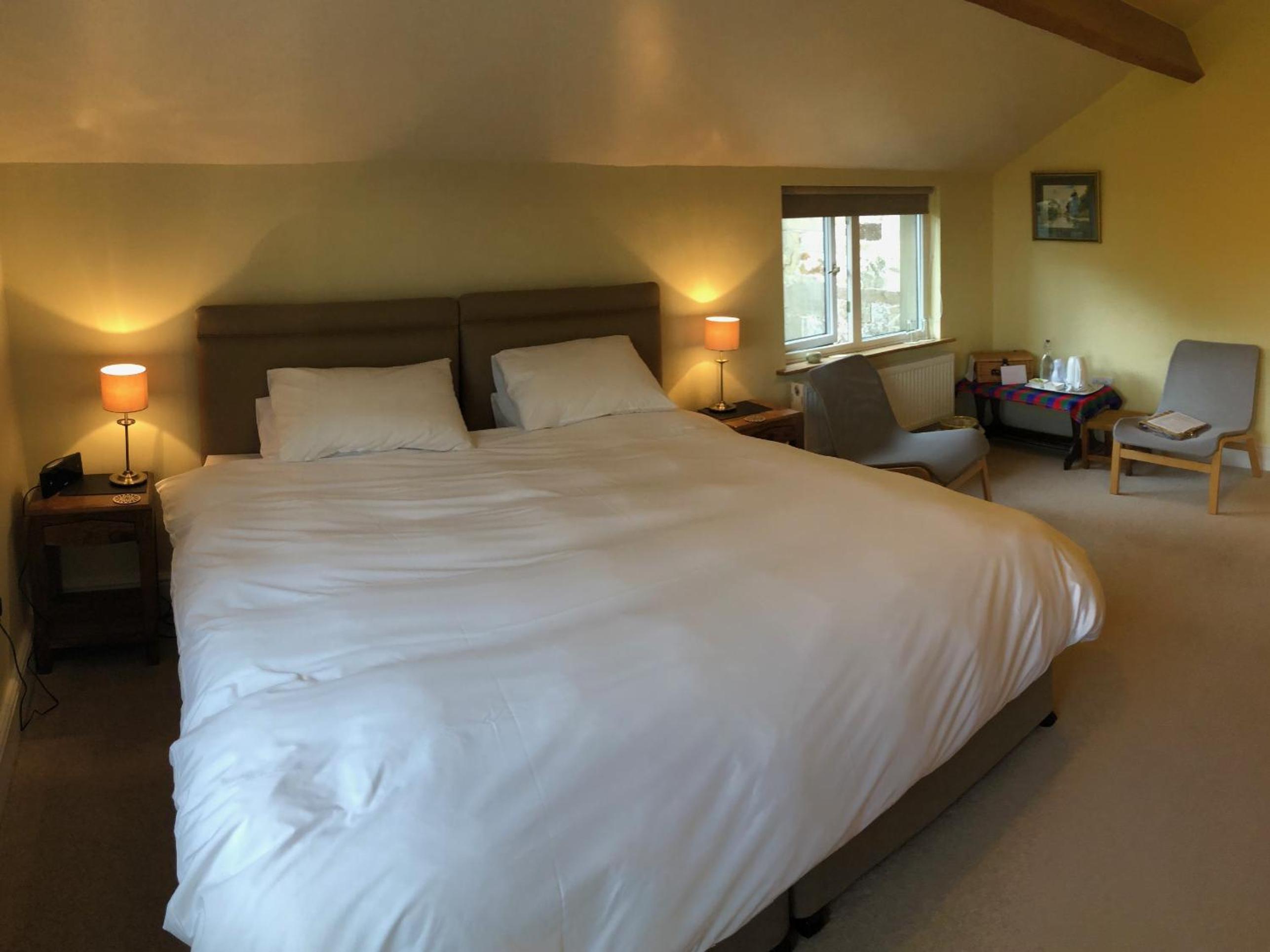 Double Room with Private Bathroom photo 2