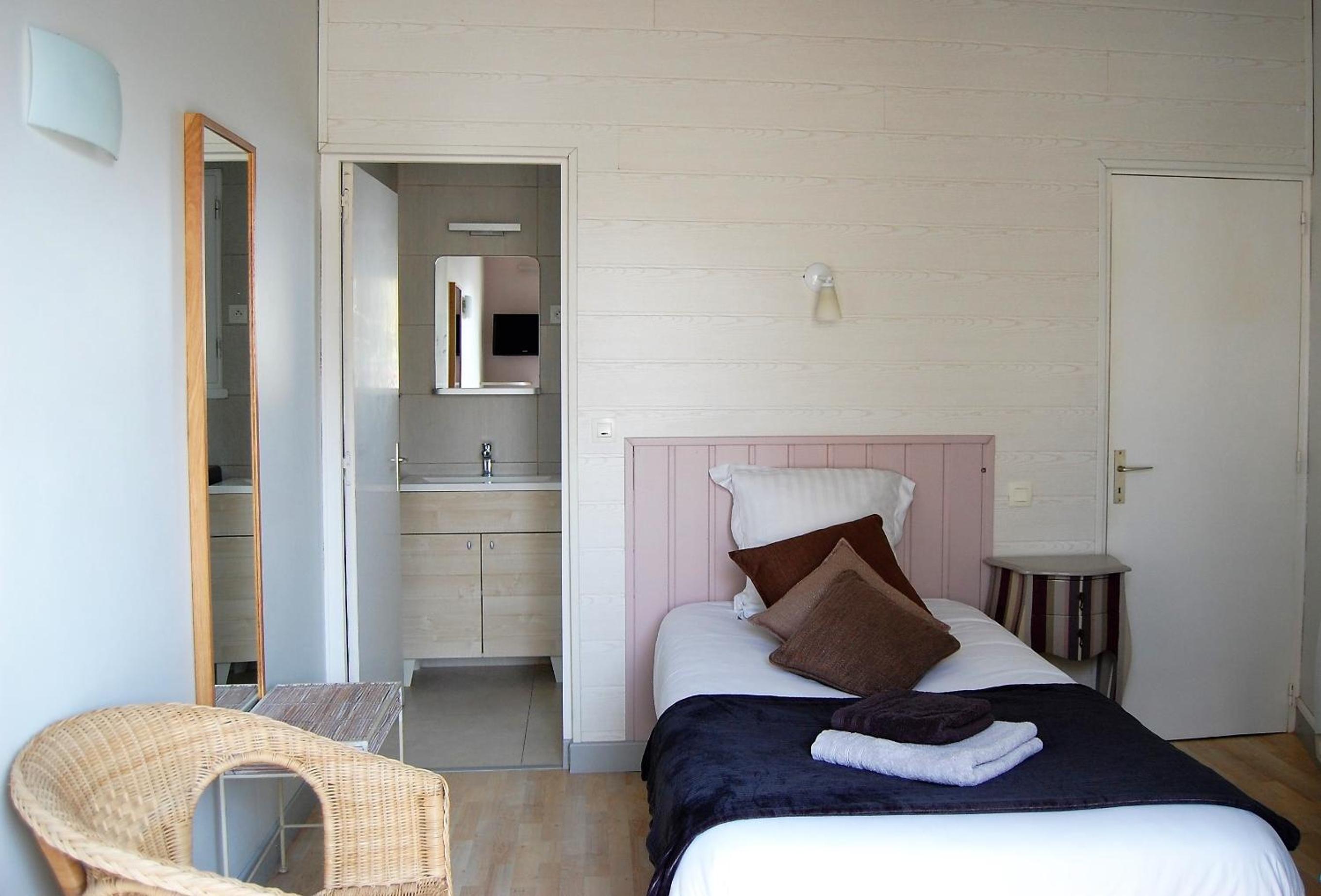 Single Room with Garden View photo 1
