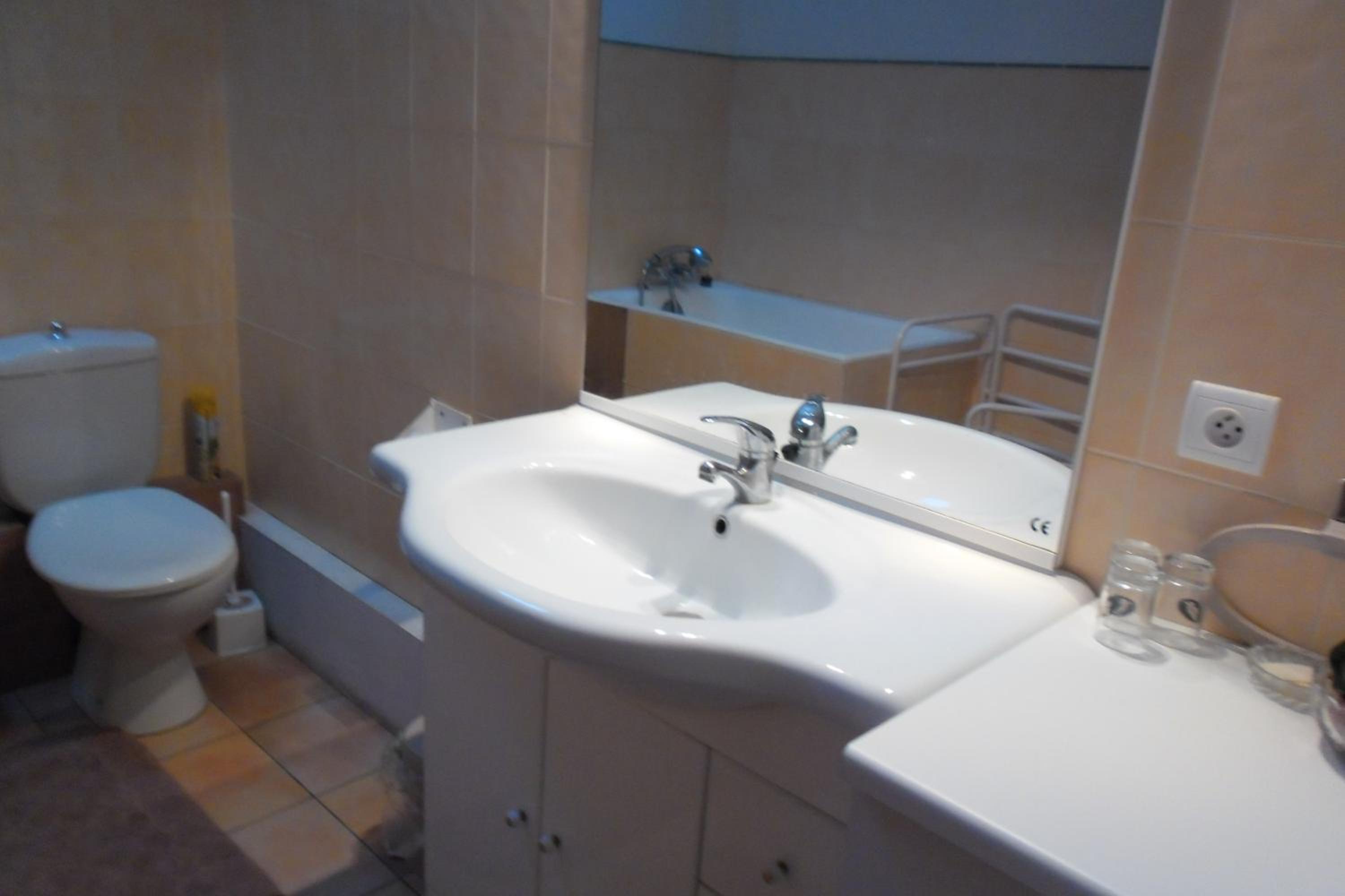 Suite (5 Adults) - Photo 2