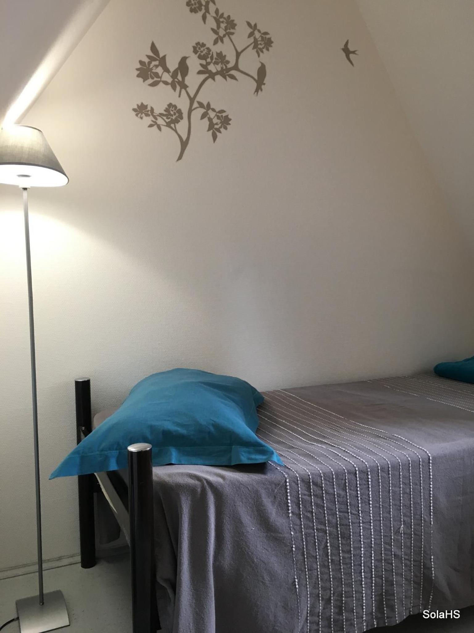 Apartment with Shower photo 3