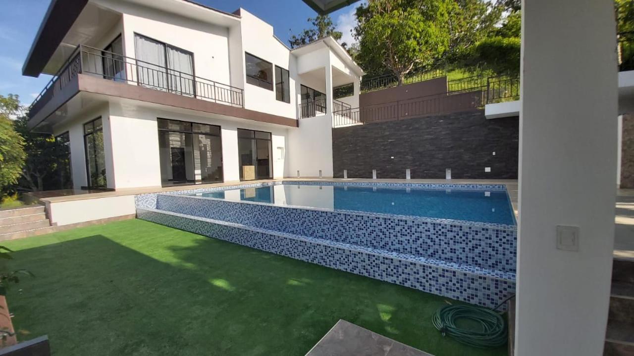 Three-Bedroom House photo 1
