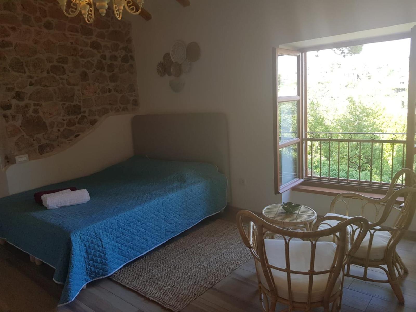 Studio with Terrace