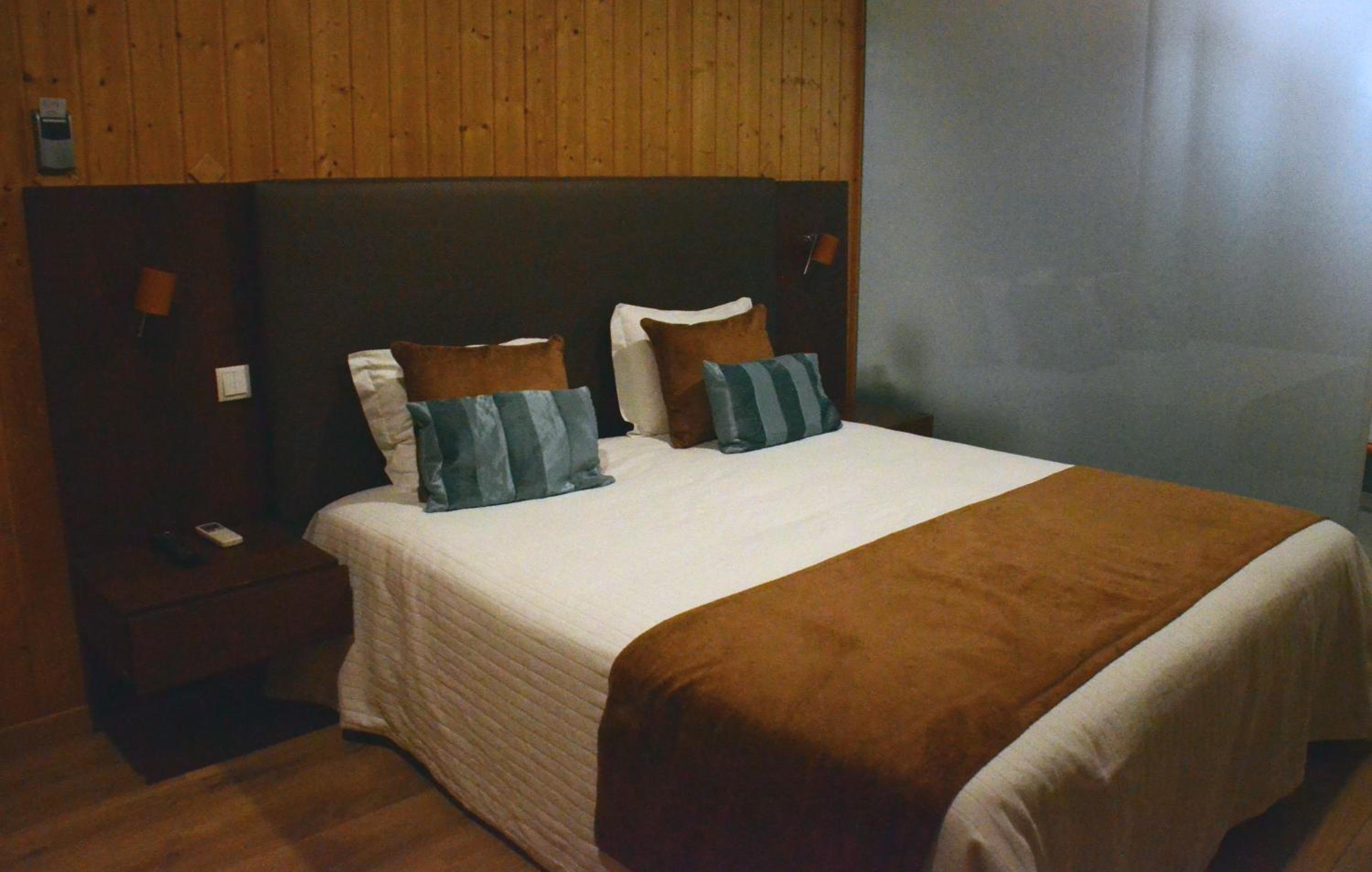 Double or Twin Room - Photo 4