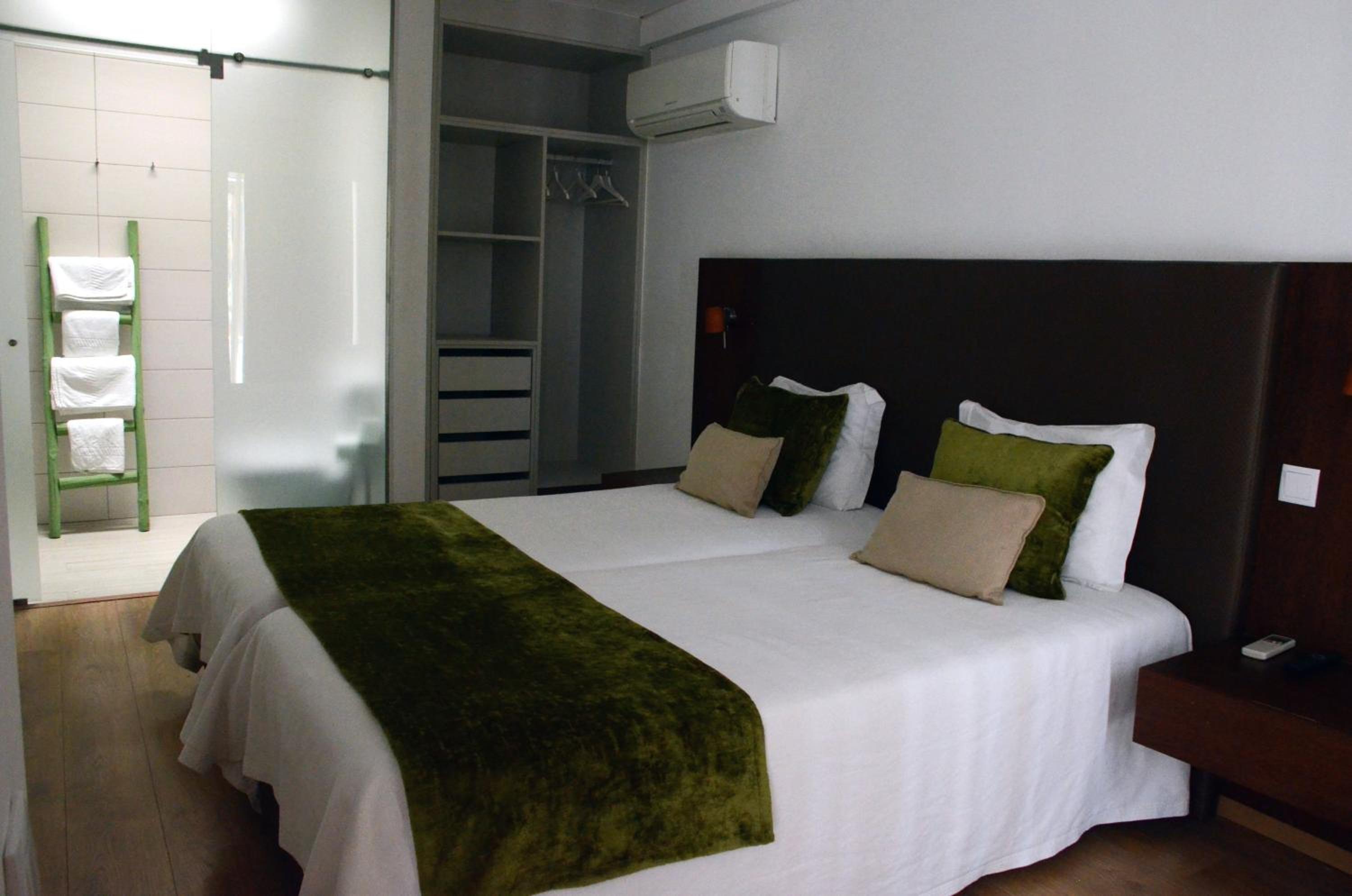 Double or Twin Room - Photo 3