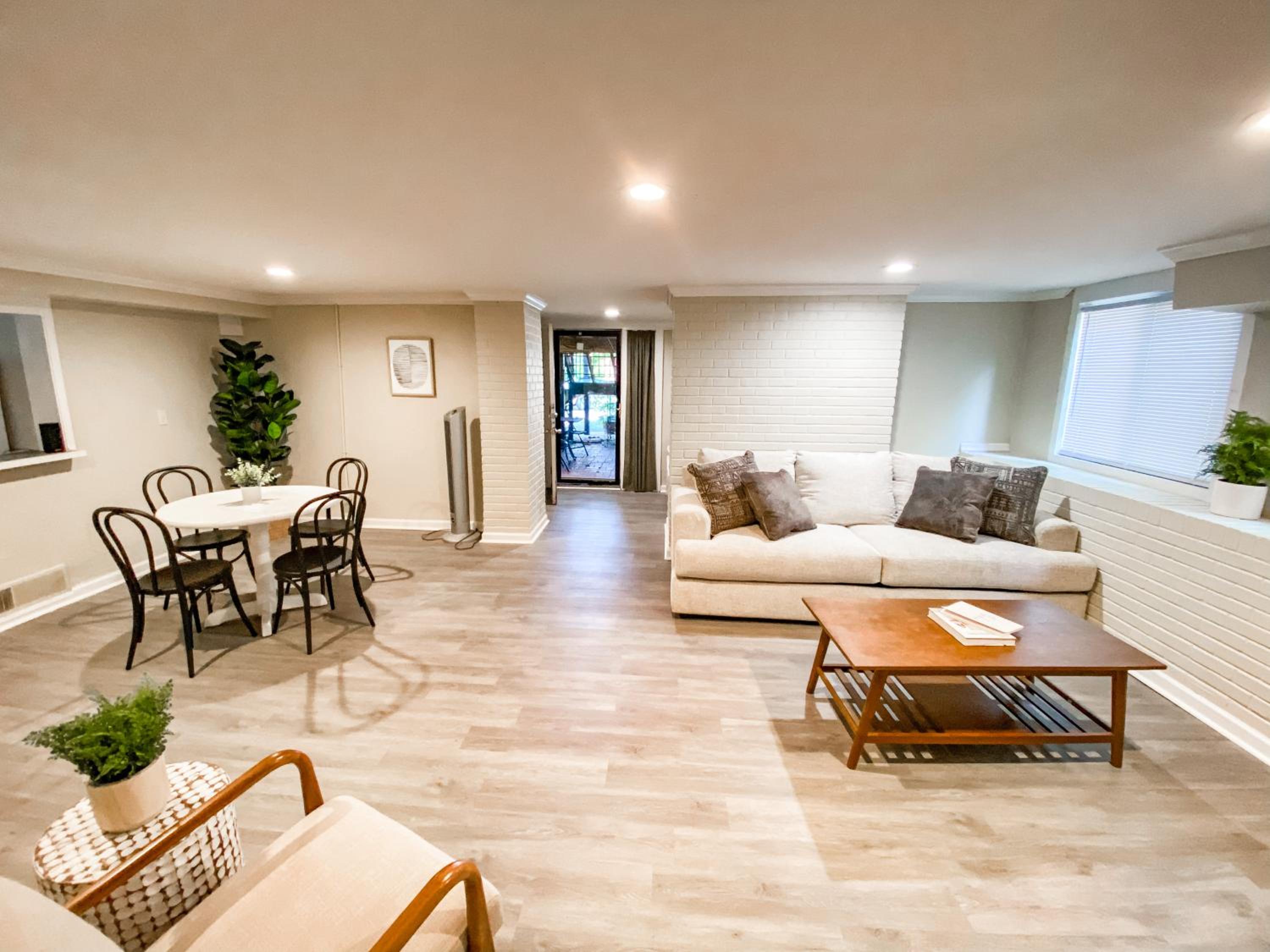 Deluxe Apartment