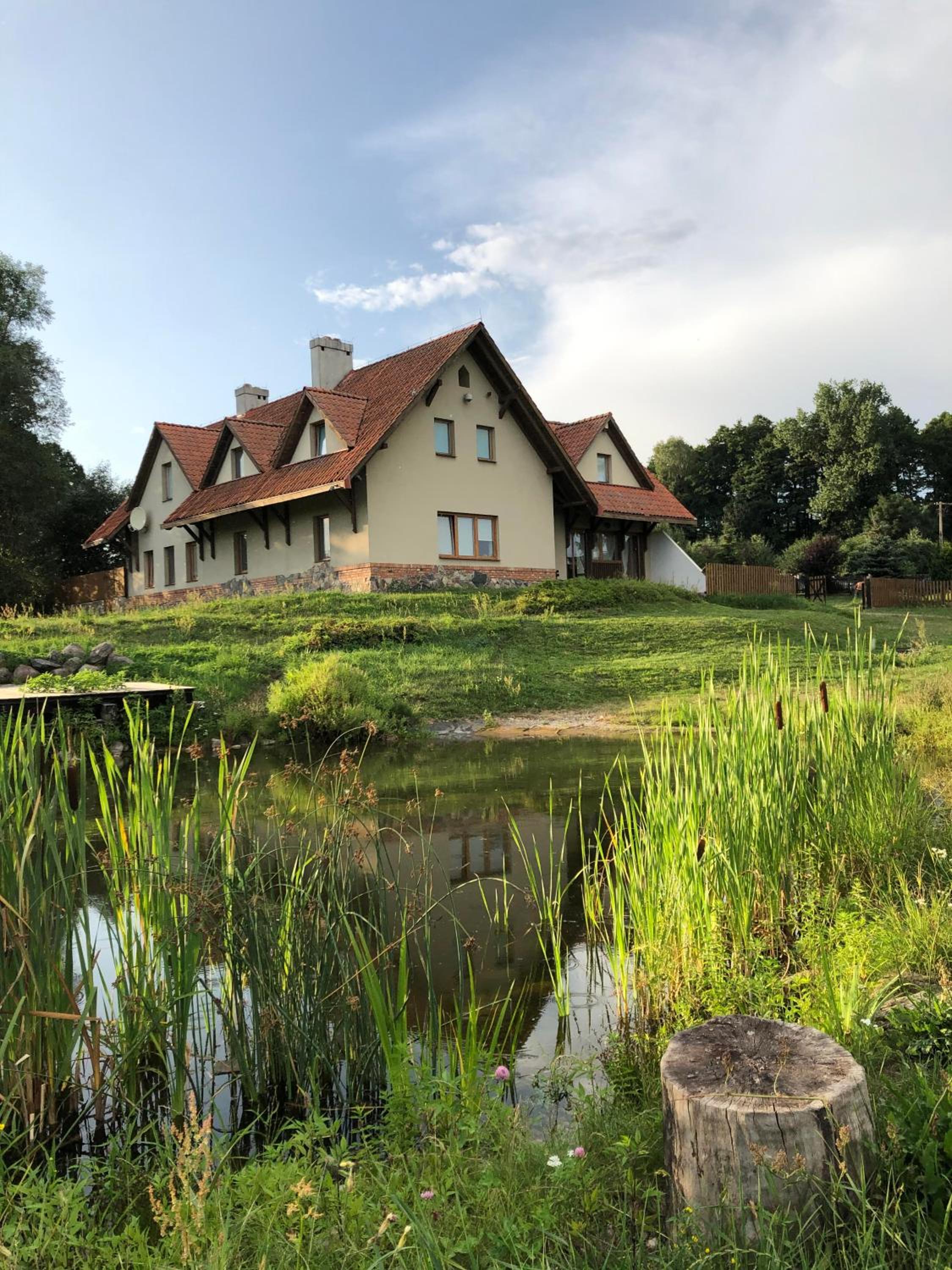 Six-Bedroom House photo 1