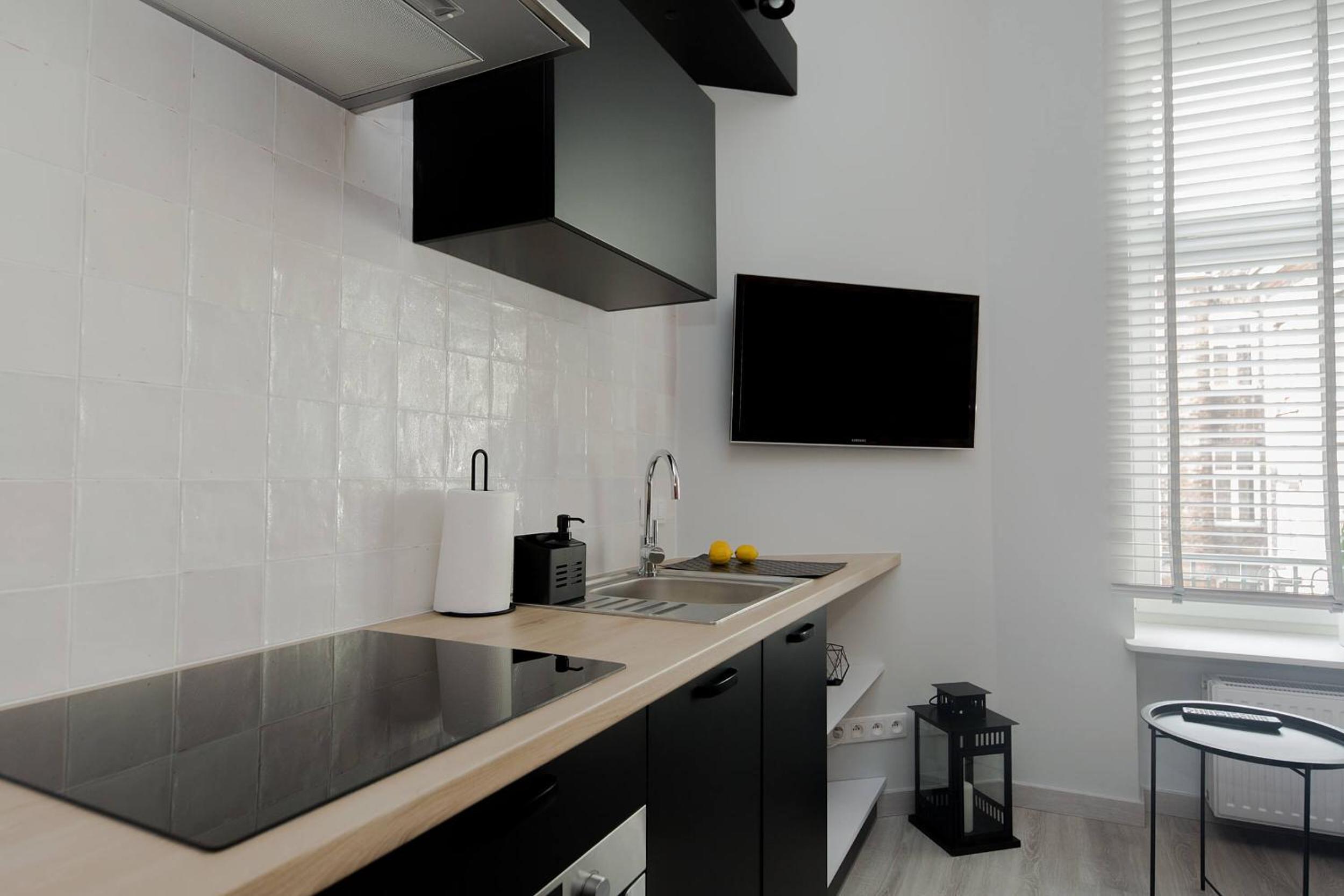 Two-Bedroom Apartment - Photo 2