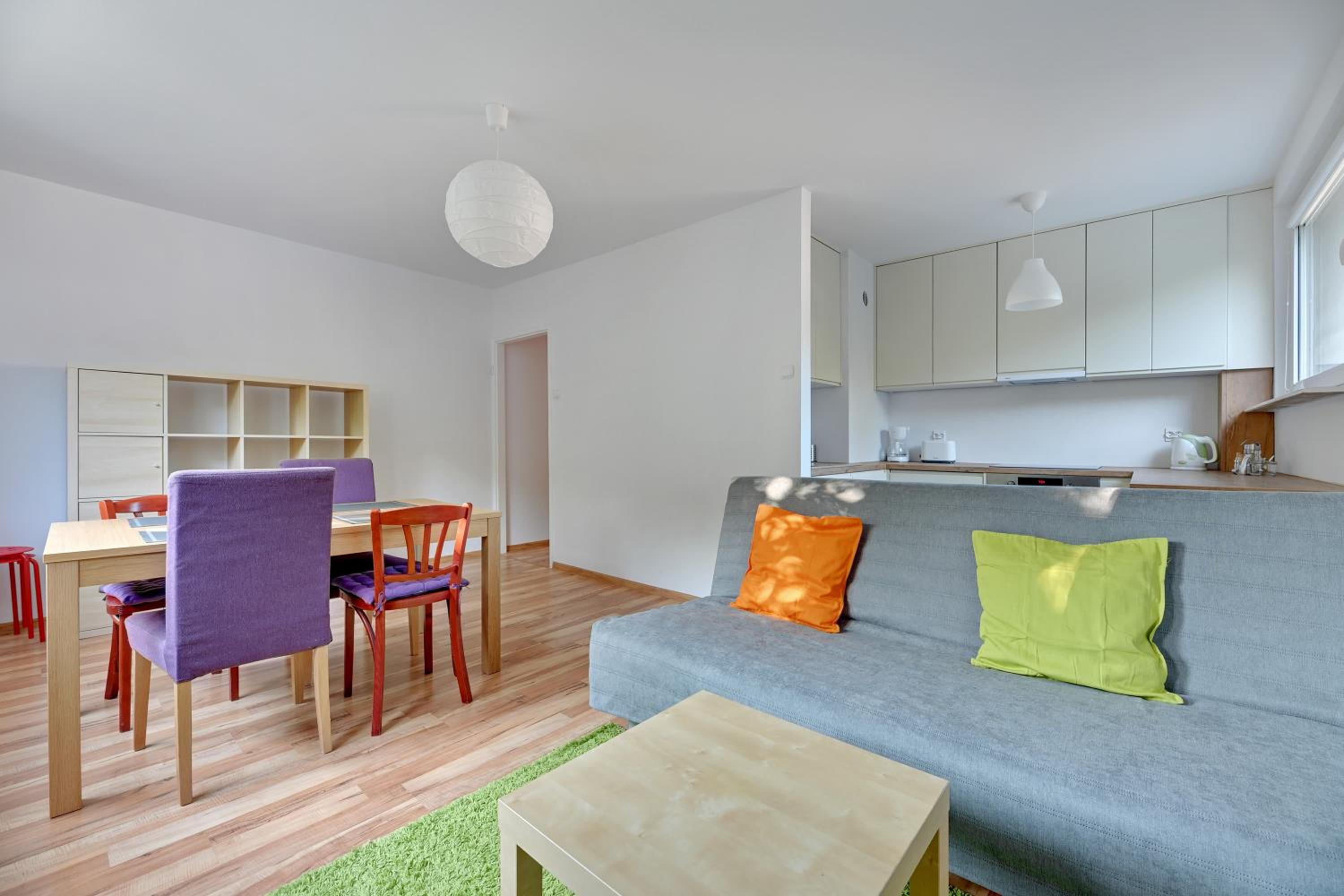 One-Bedroom Apartment