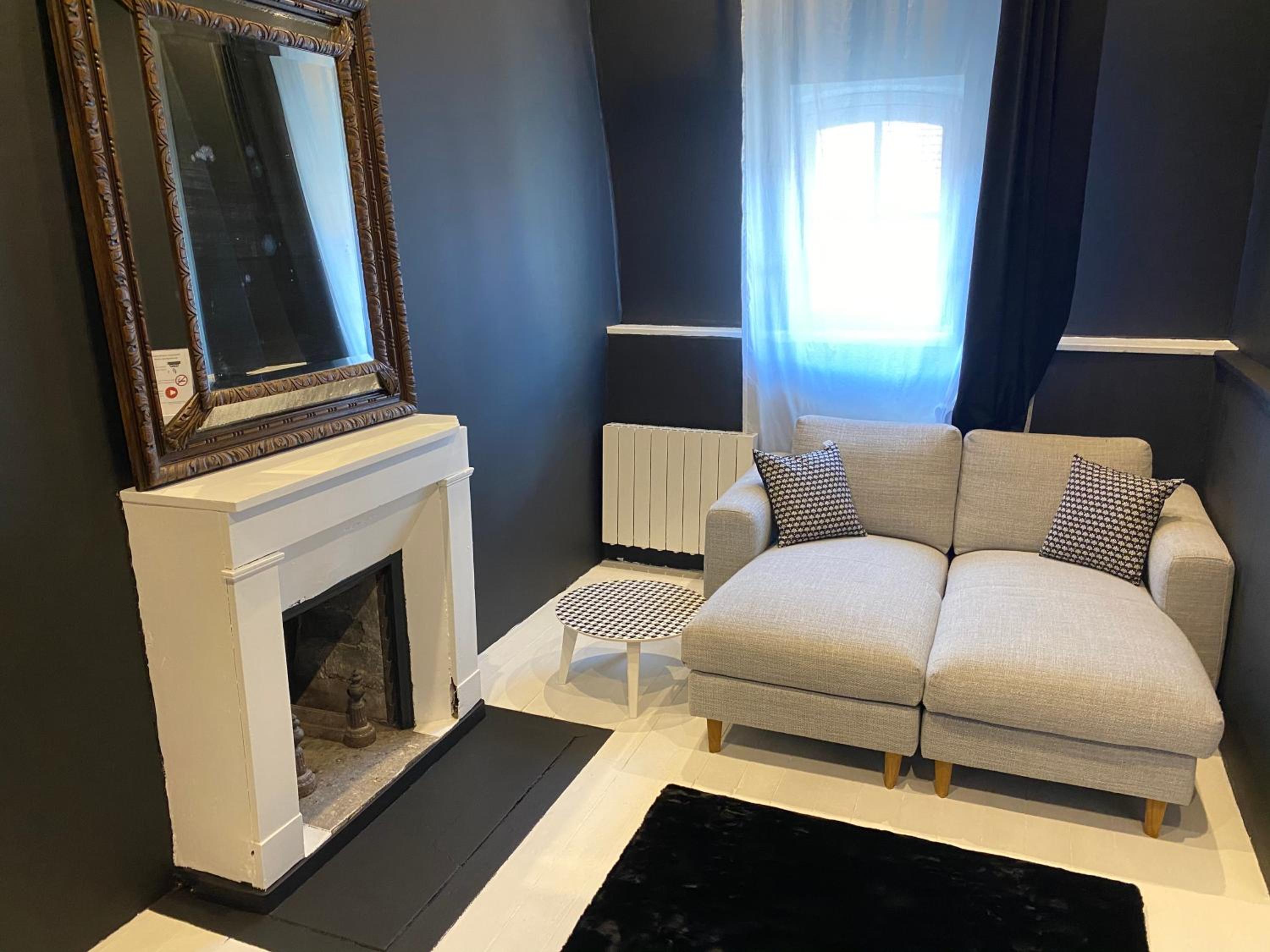 Suite with Hot Tub