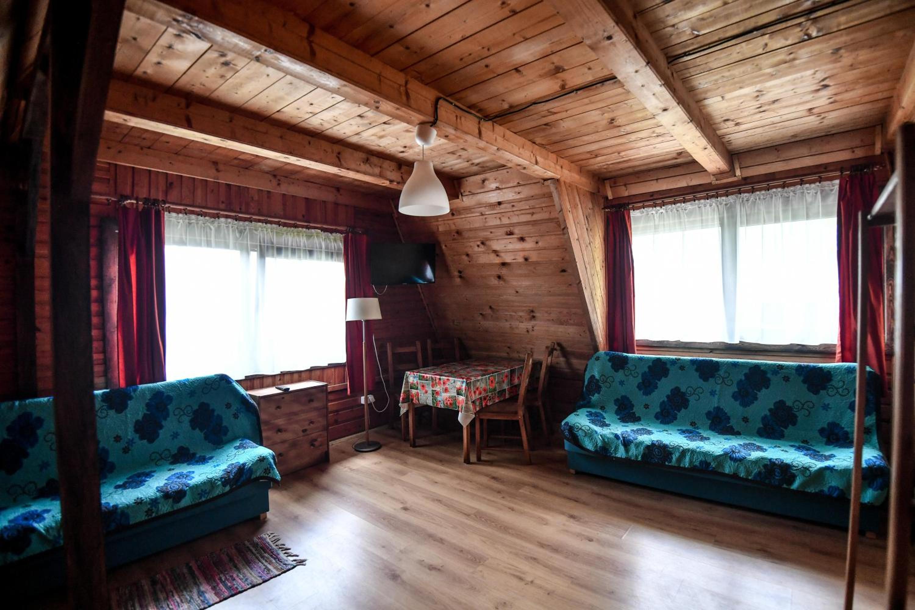 Two-Bedroom House - Photo 3