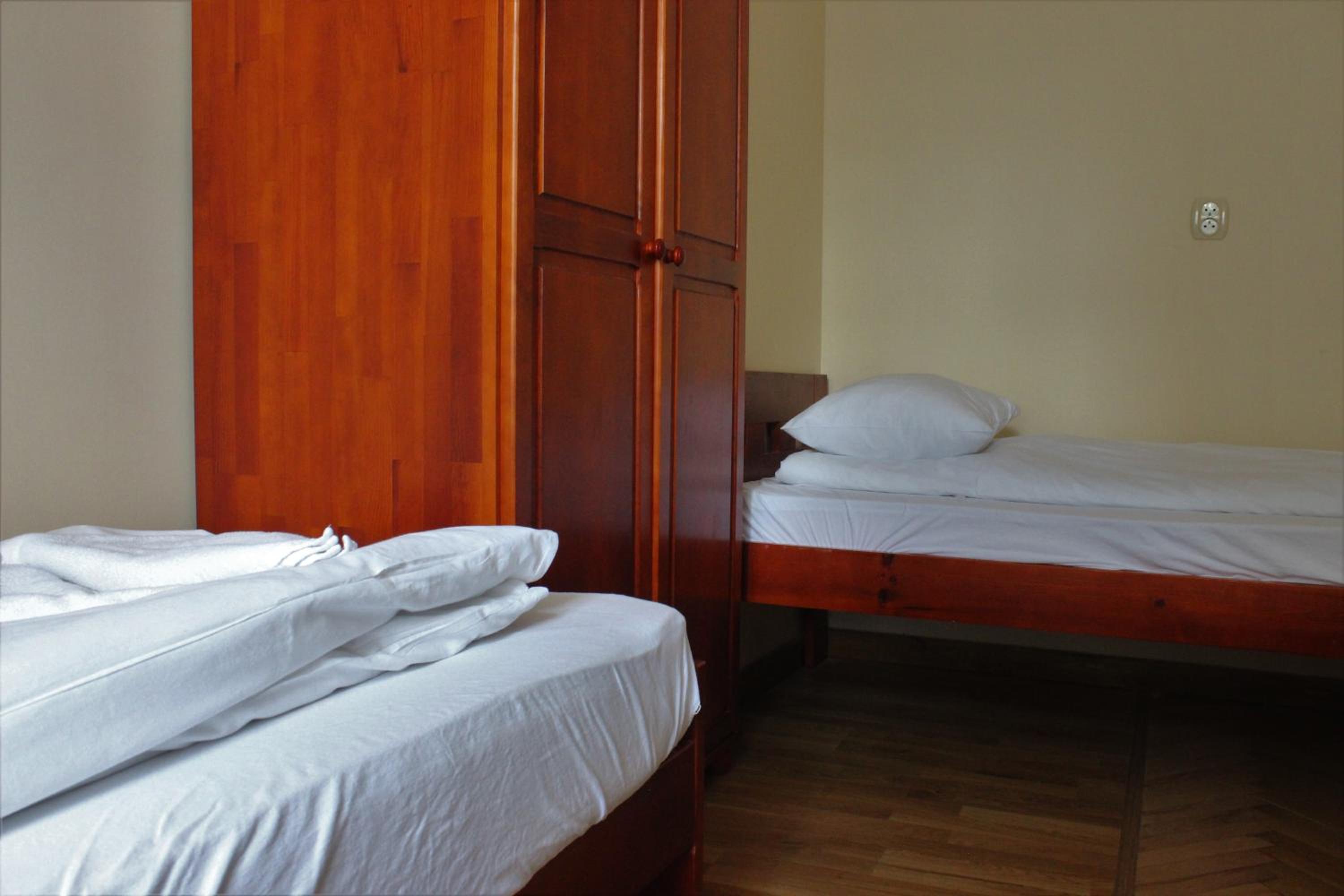 Double Room - Photo 7