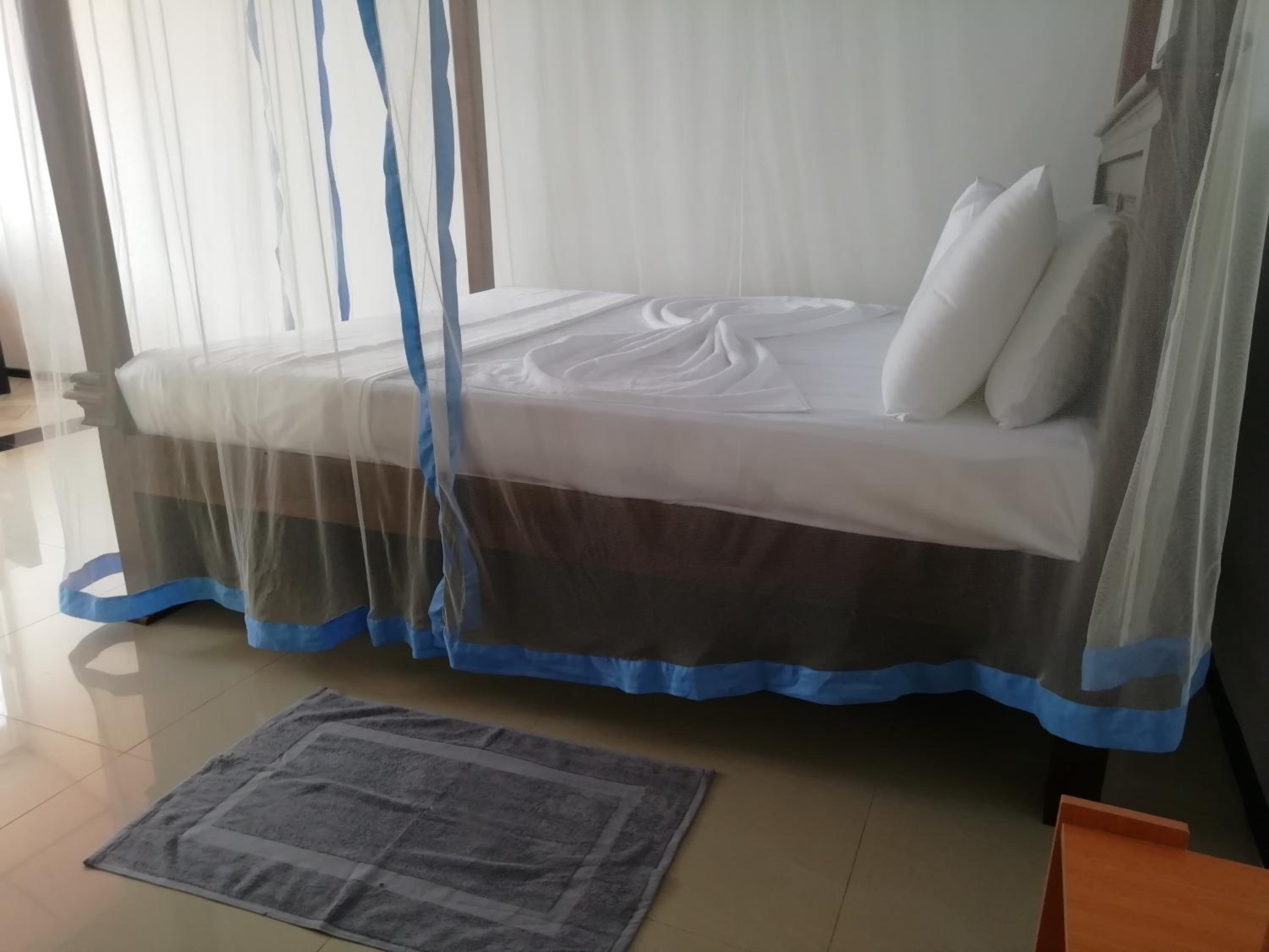 Deluxe Double Room with Balcony and Sea View photo 2
