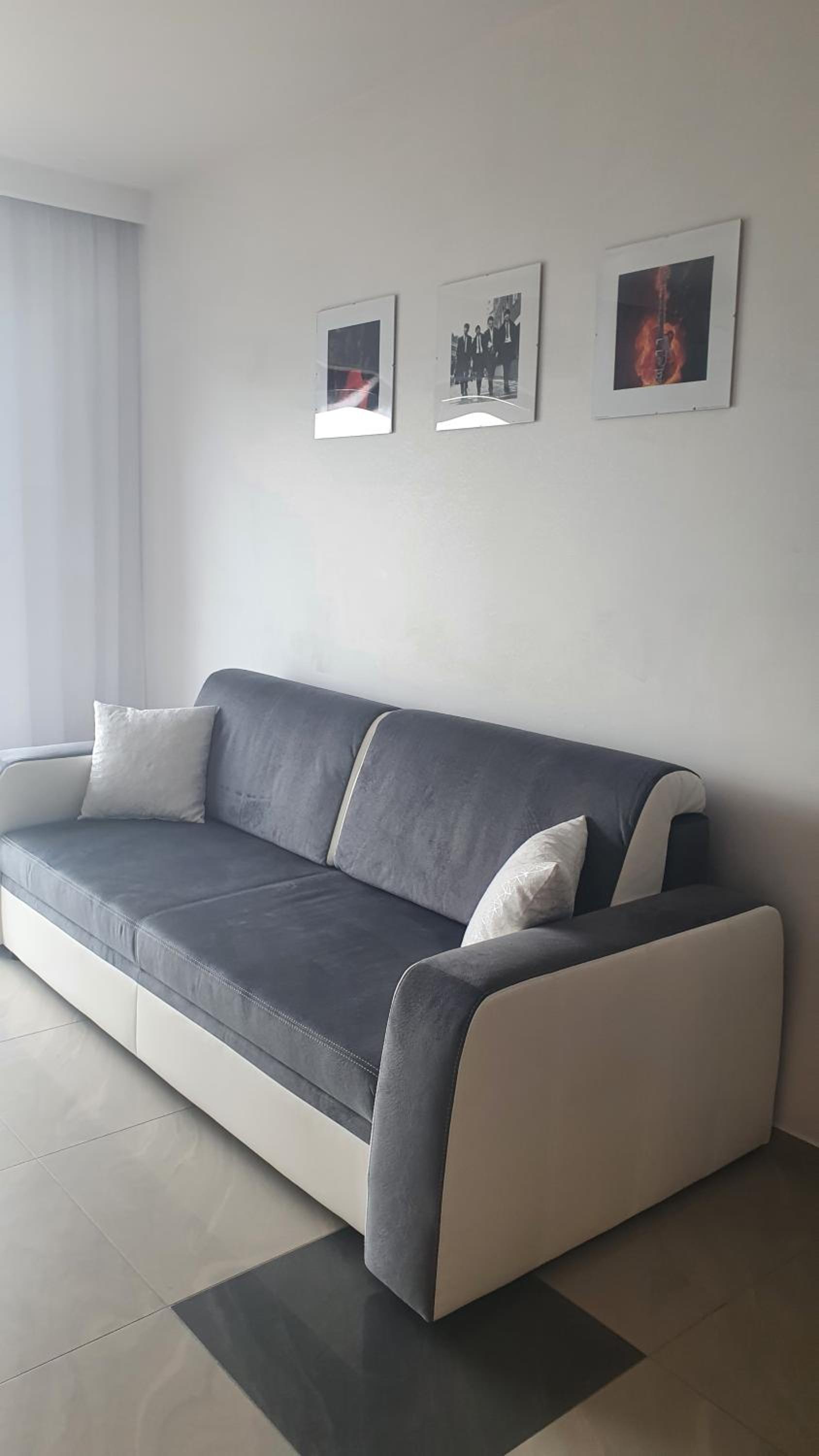 Apartment with Balcony photo 3