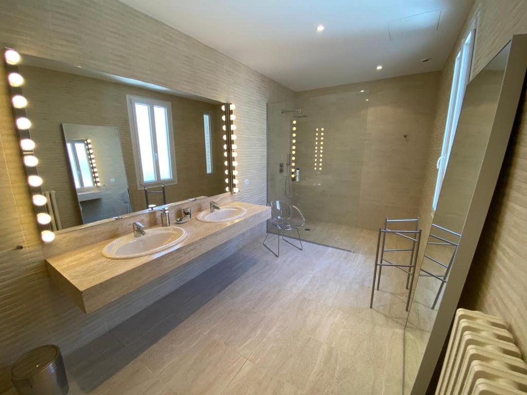 Deluxe Double or Twin Room with Garden View photo 3