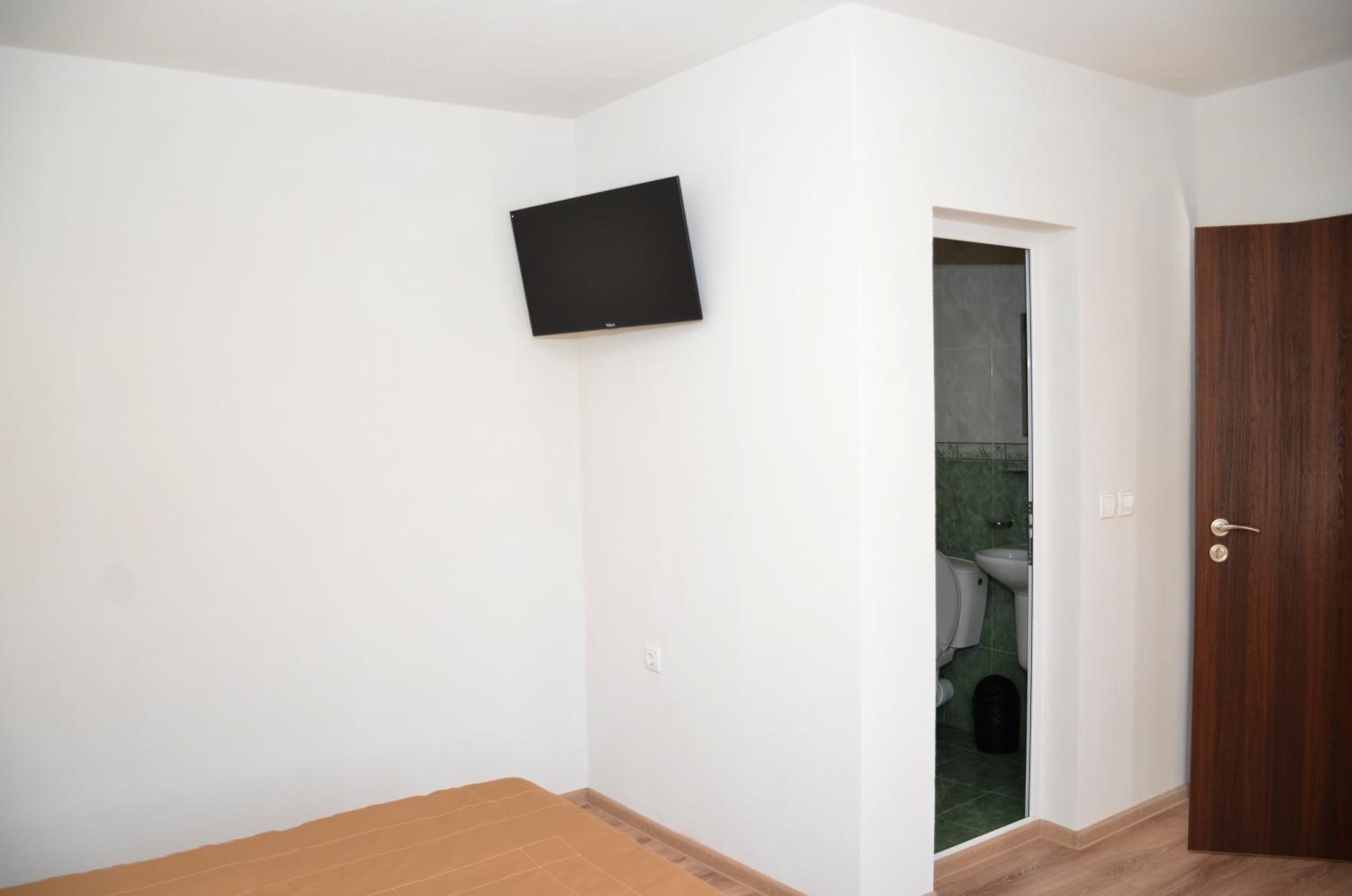 Double or Twin Room with Private Bathroom