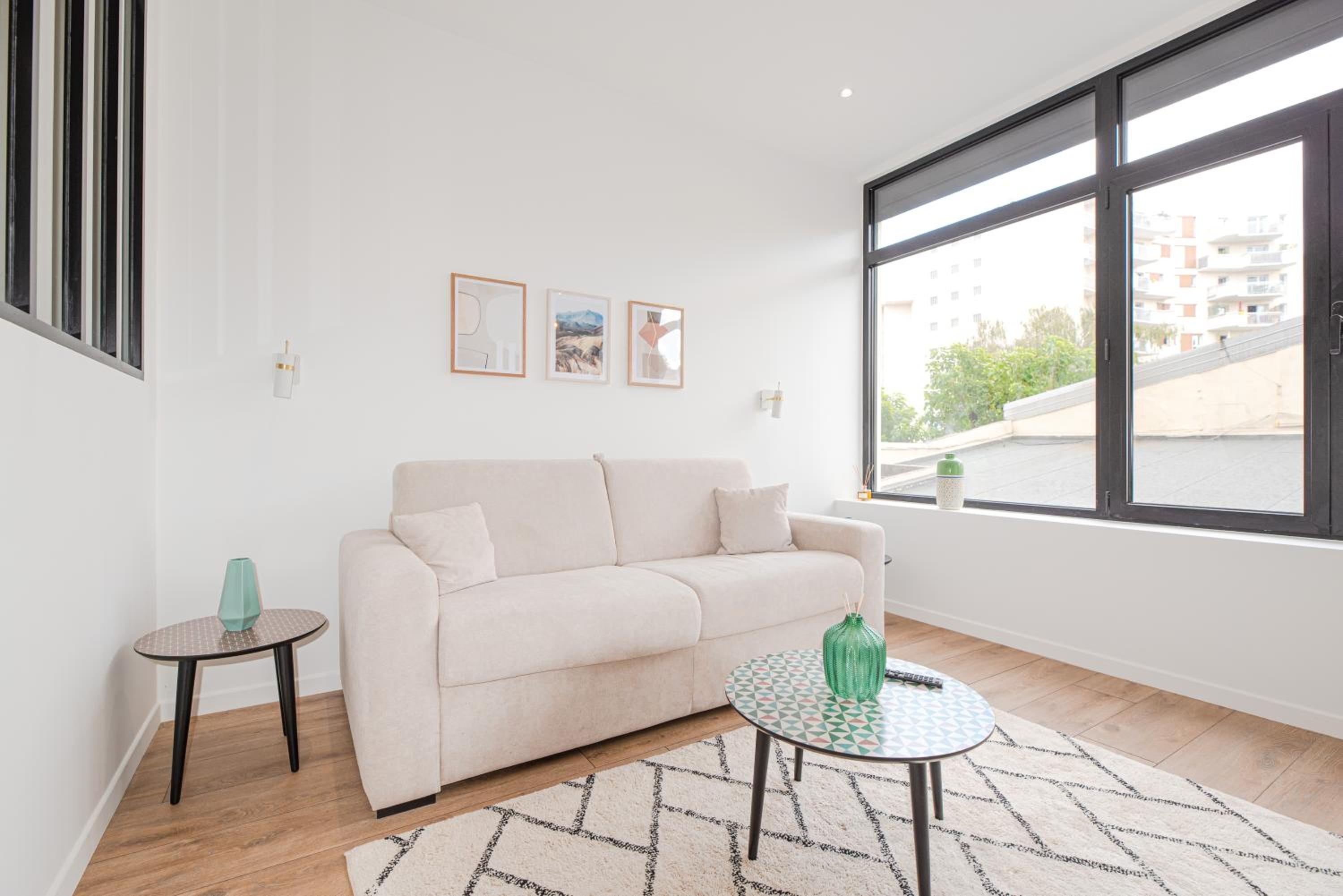Deluxe Apartment