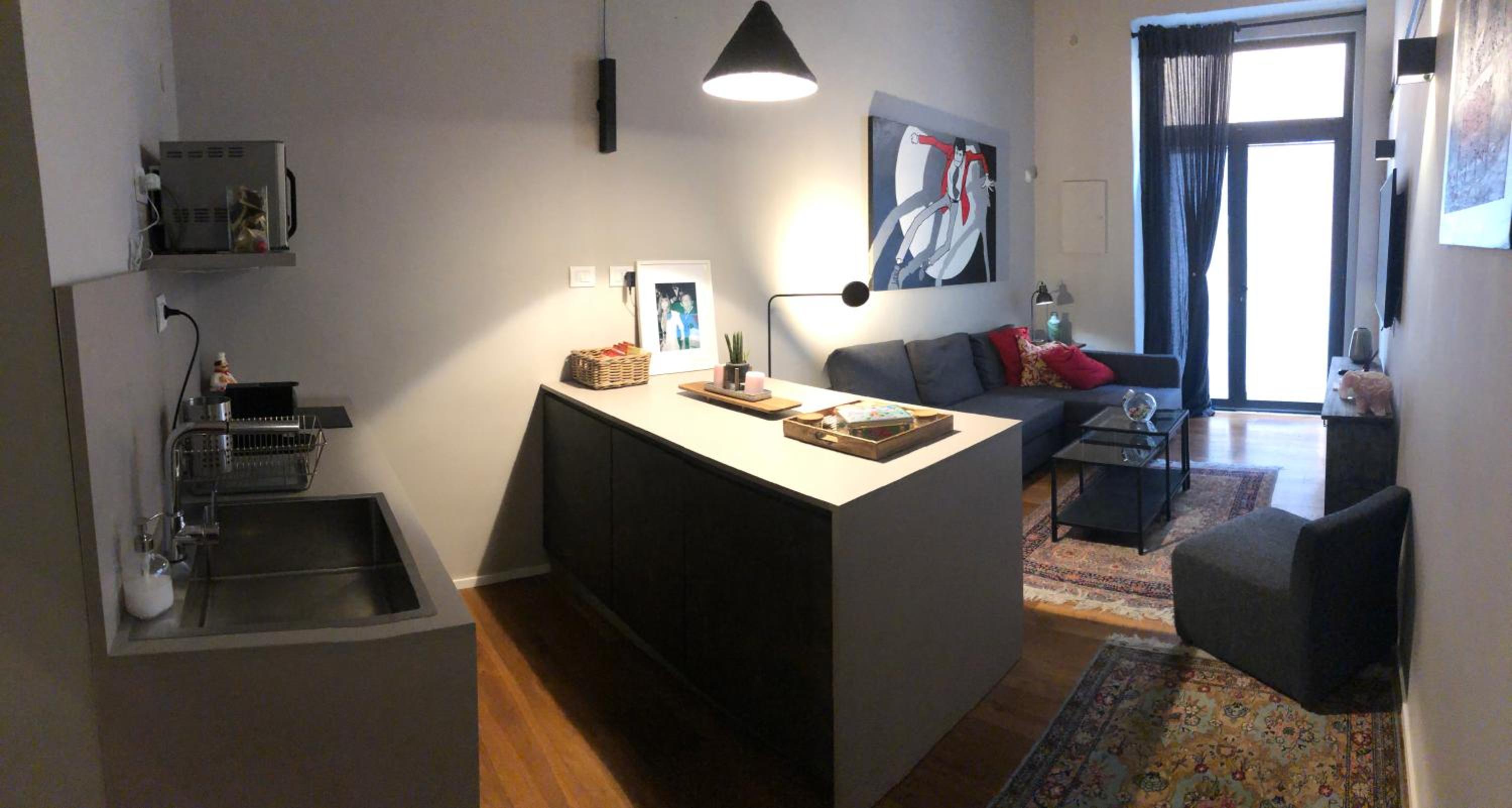 One-Bedroom Apartment