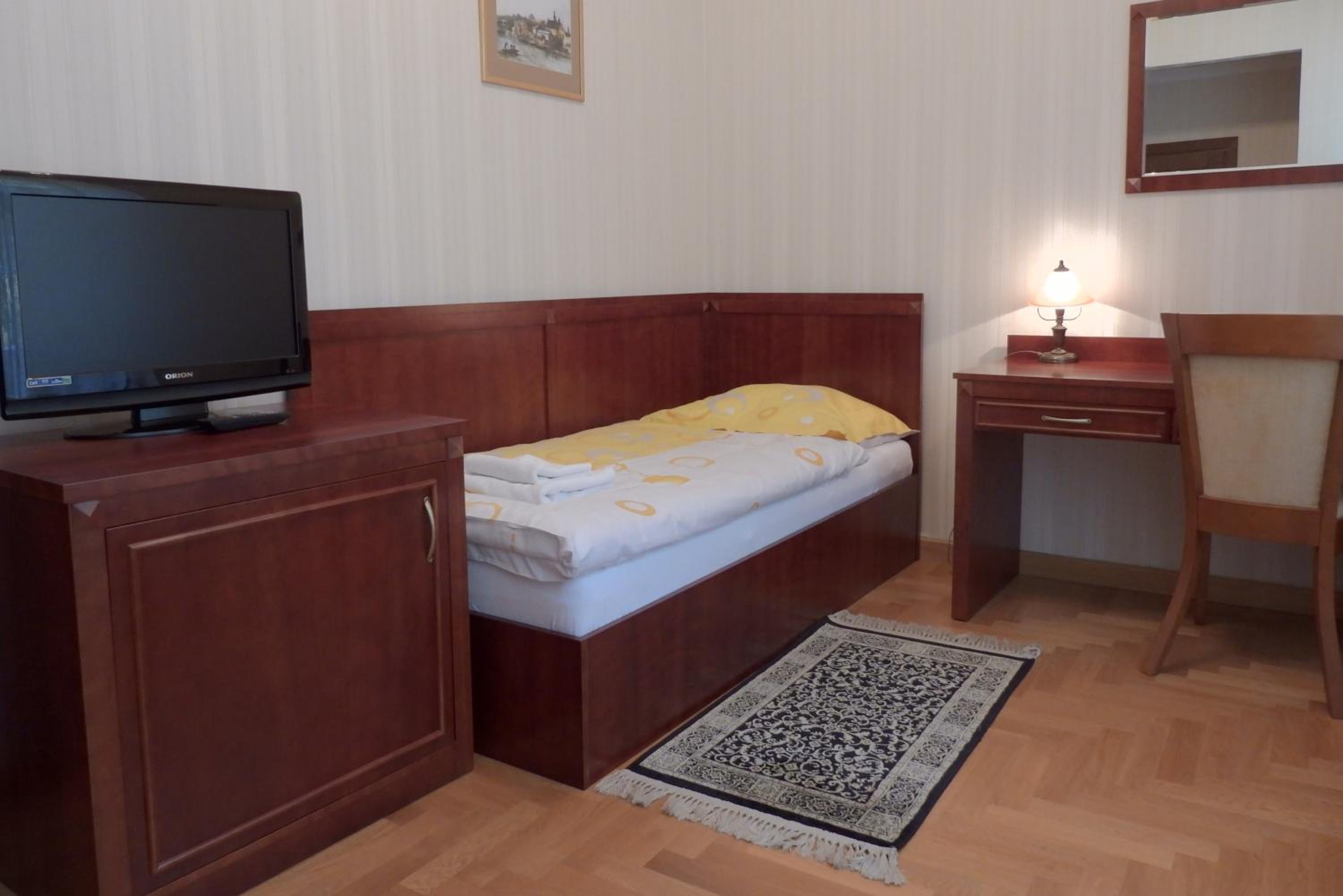 Single Room with Private Bathroom