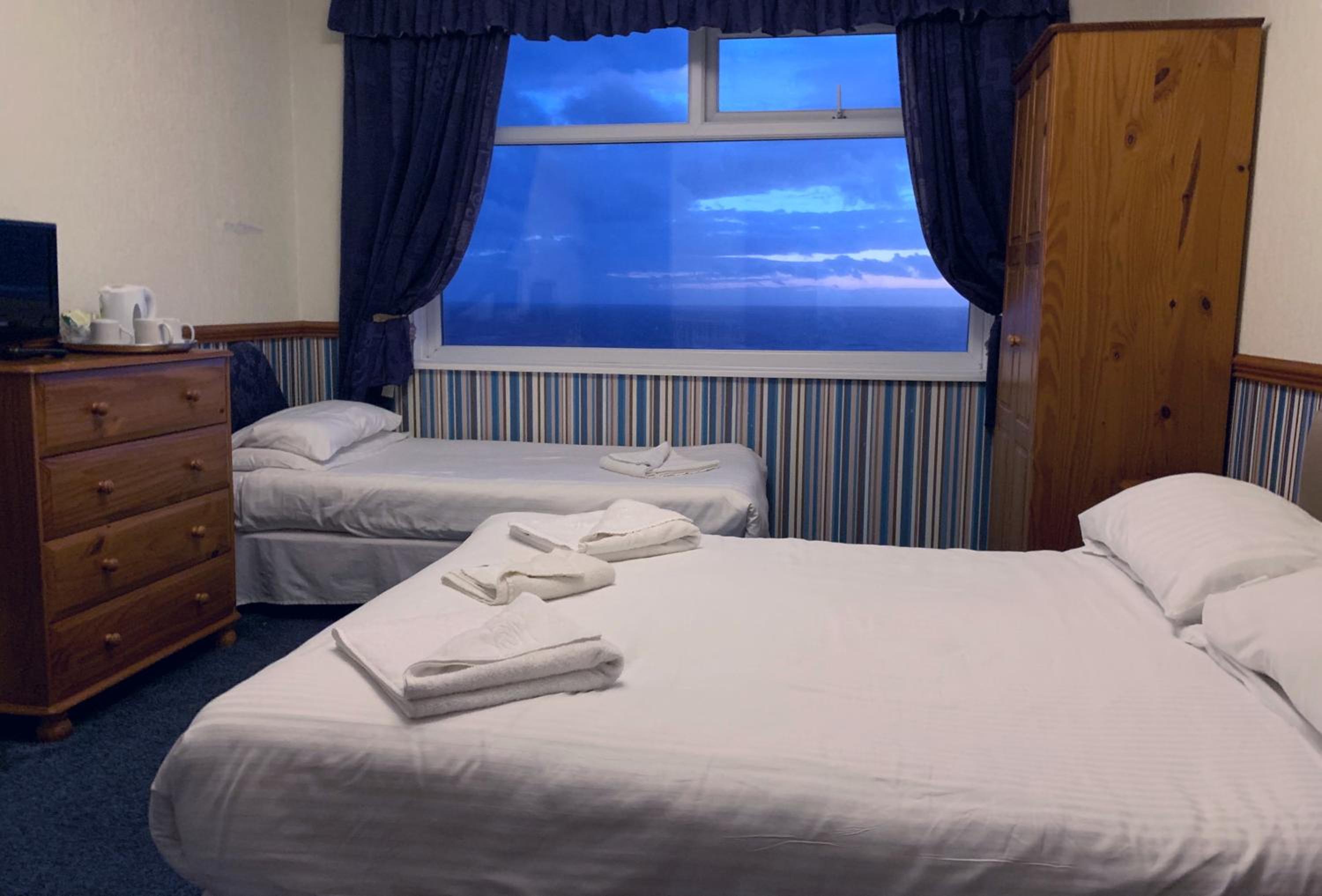 Deluxe Triple Room with Sea View