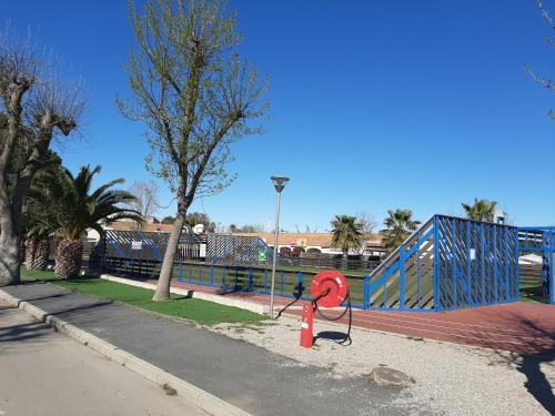 Mobile Home photo 1