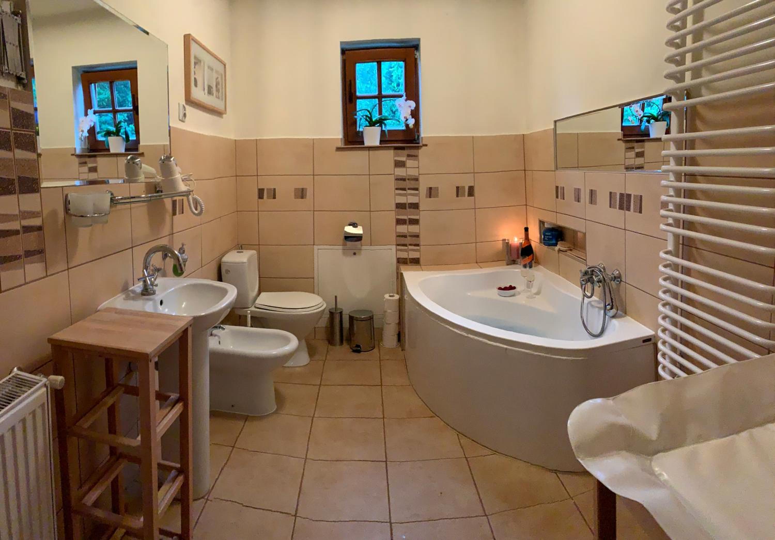 Four-Bedroom House - Photo 15