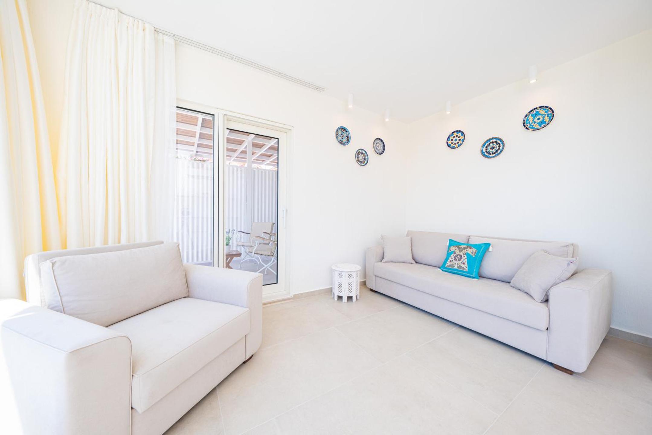 Family Room with Sea View