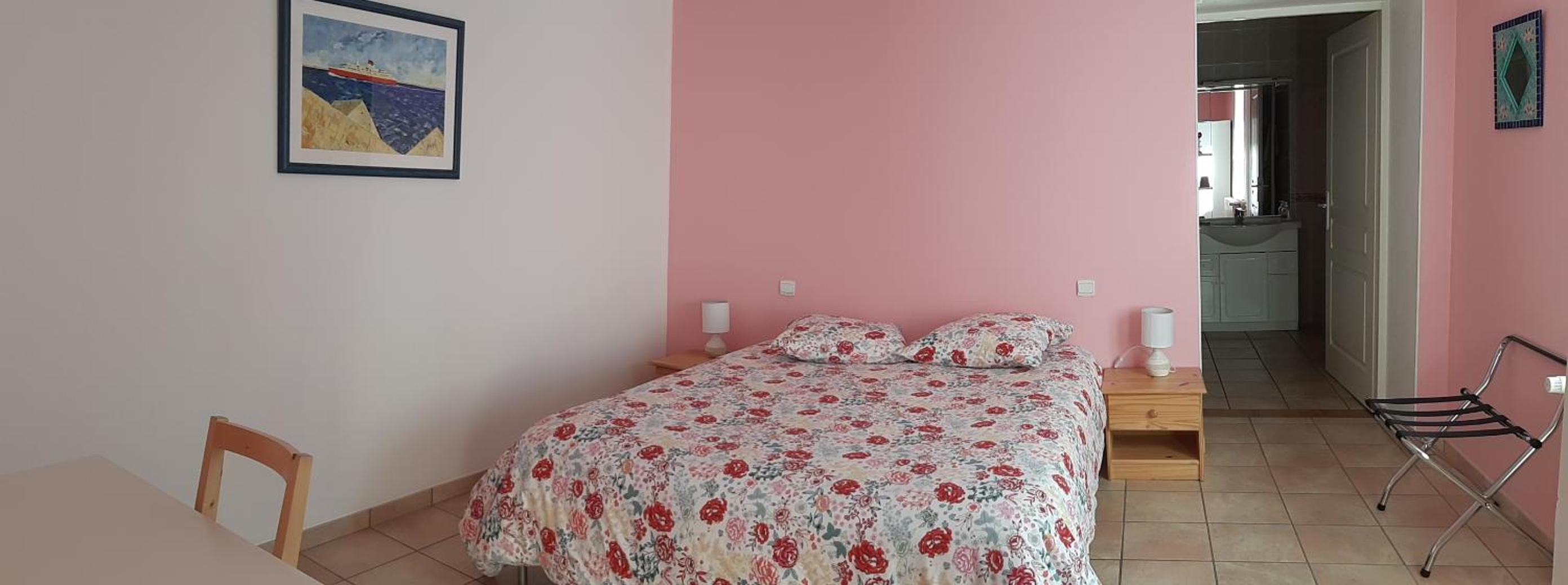 Double Room with Private Bathroom photo 2