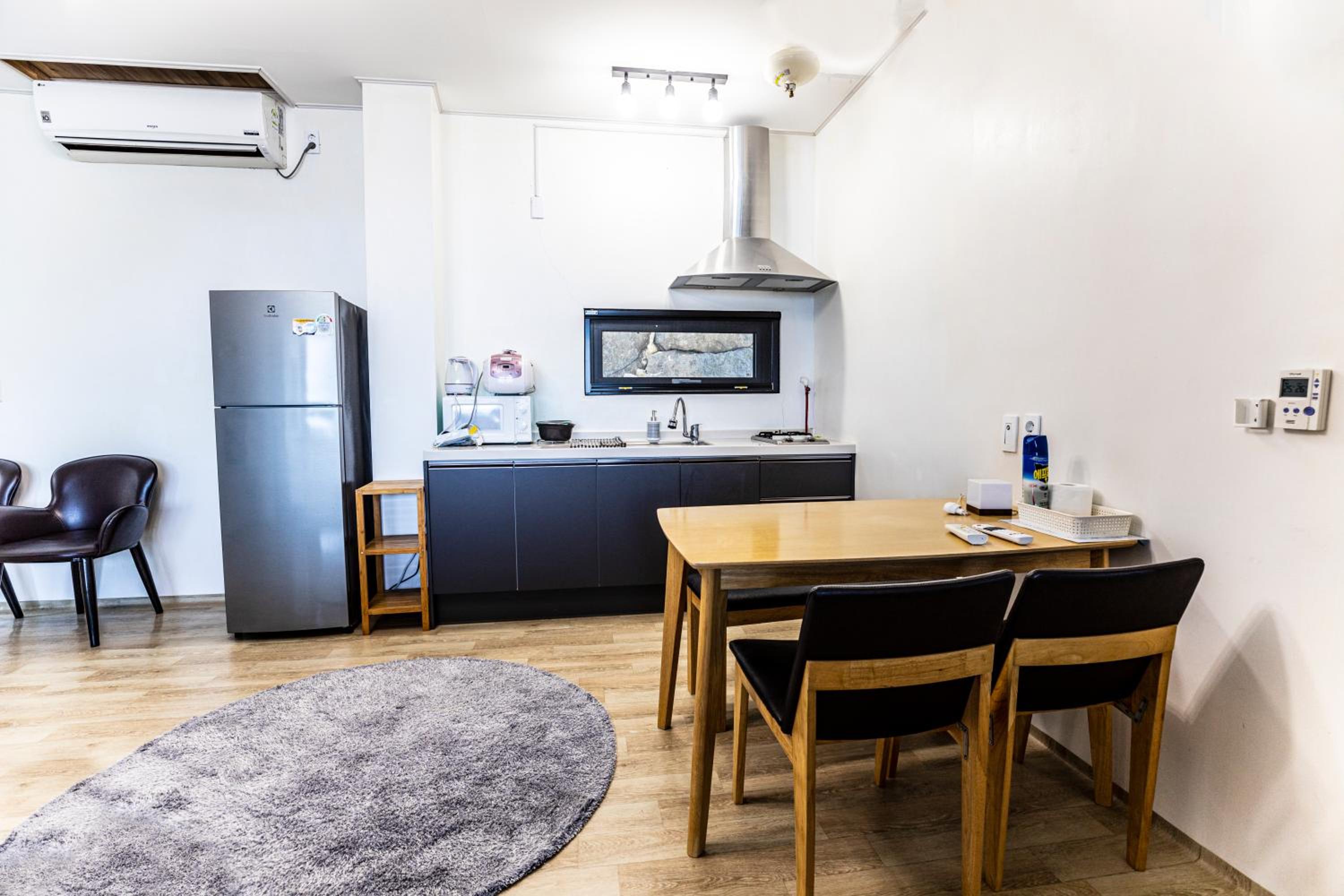 Two-Bedroom House photo 2