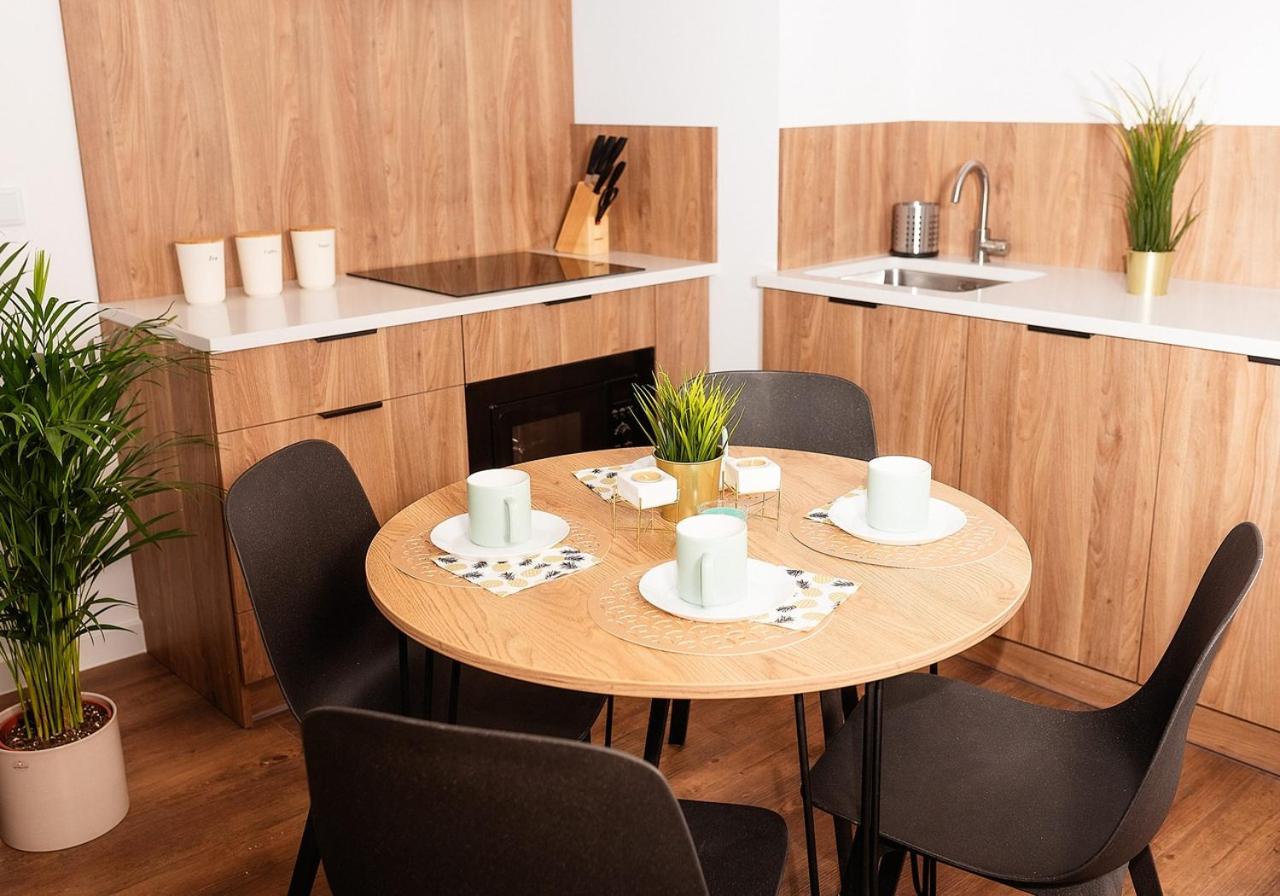 One-Bedroom Apartment - Photo 16