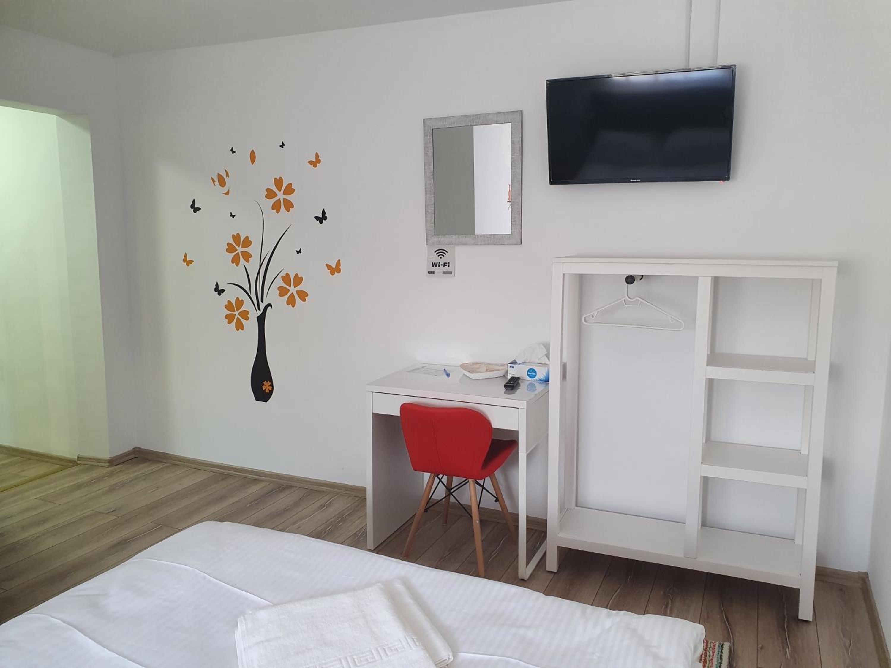 Double Room - Photo 1