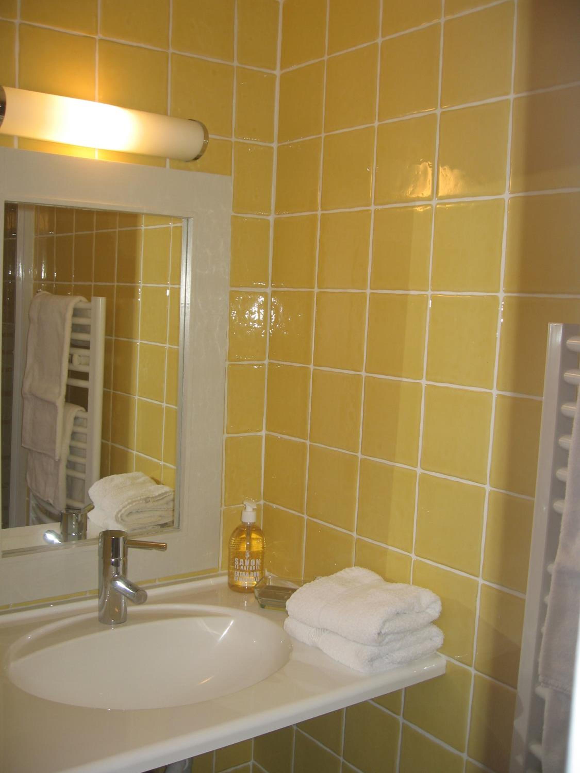 Standard Twin Room photo 1