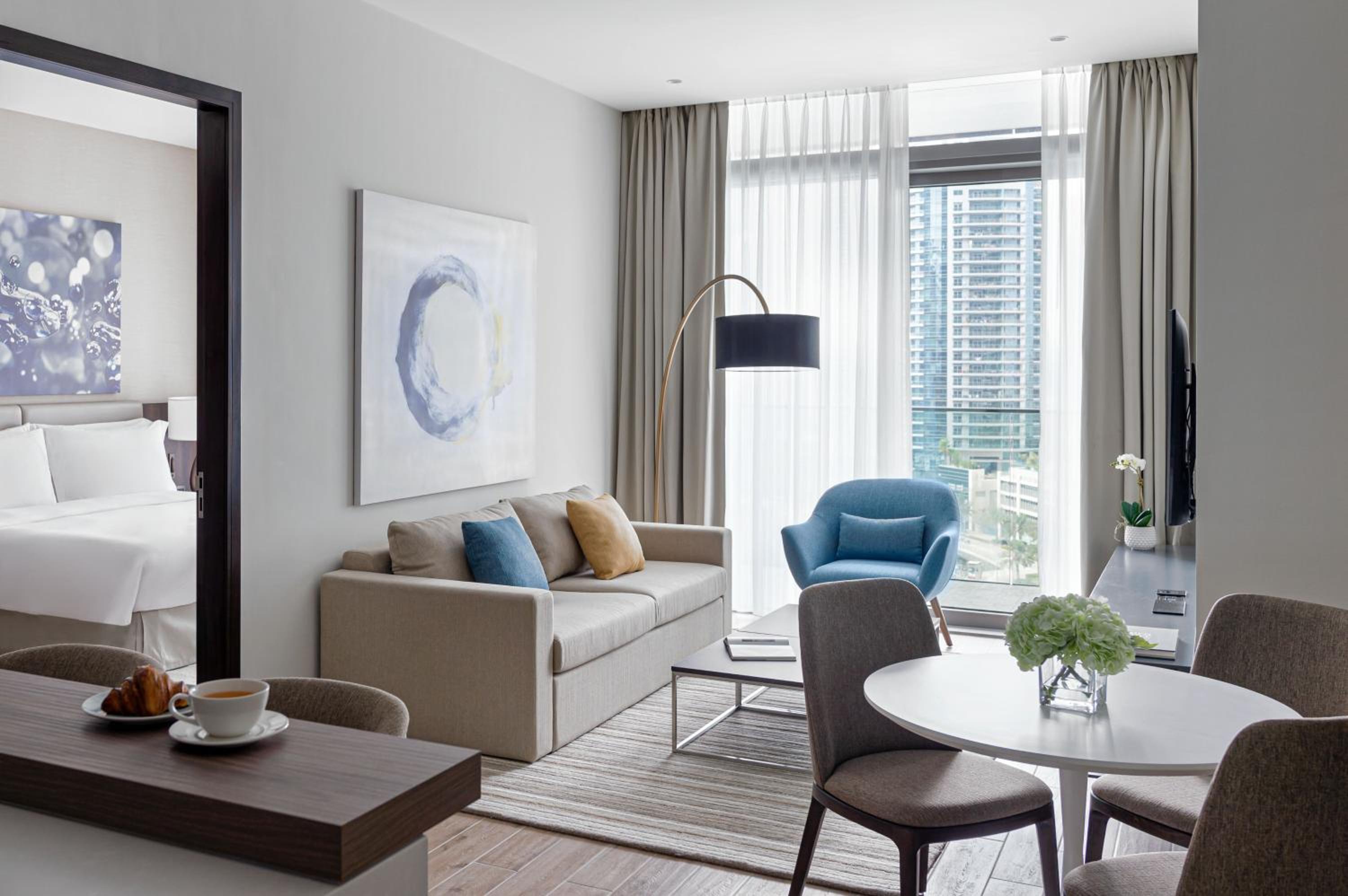 Premium One Bedroom Suite - Marina View photo 2