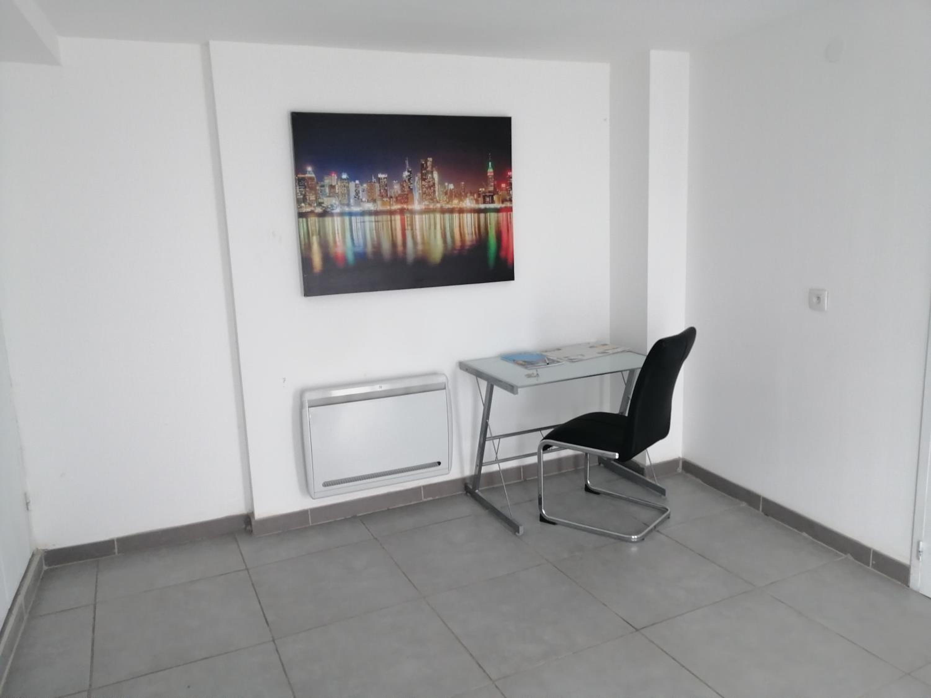Apartment - Photo 14