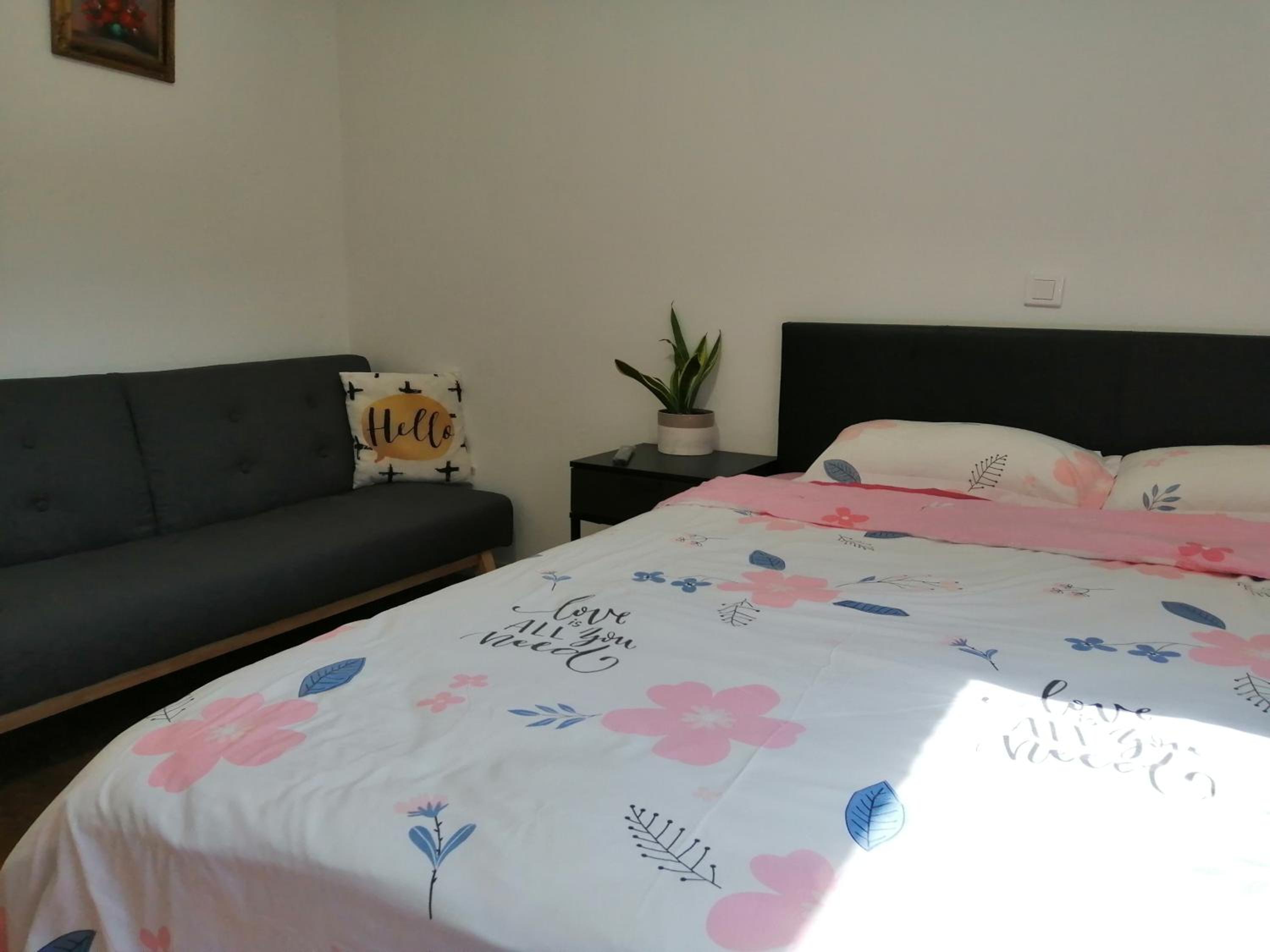 Double Room - Photo 4